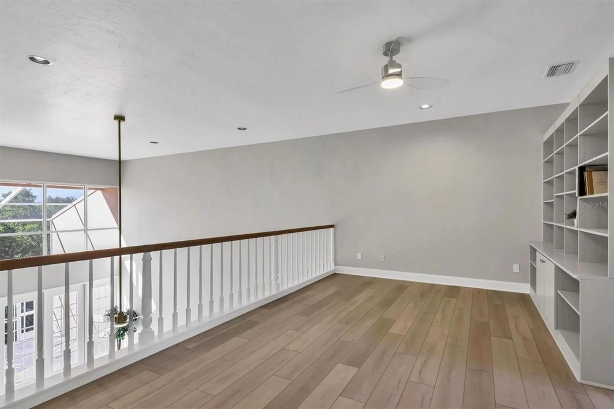 Property Slideshow image 32 of 71 | 1703 starling dr # 1703, Sarasota, FL, 34231