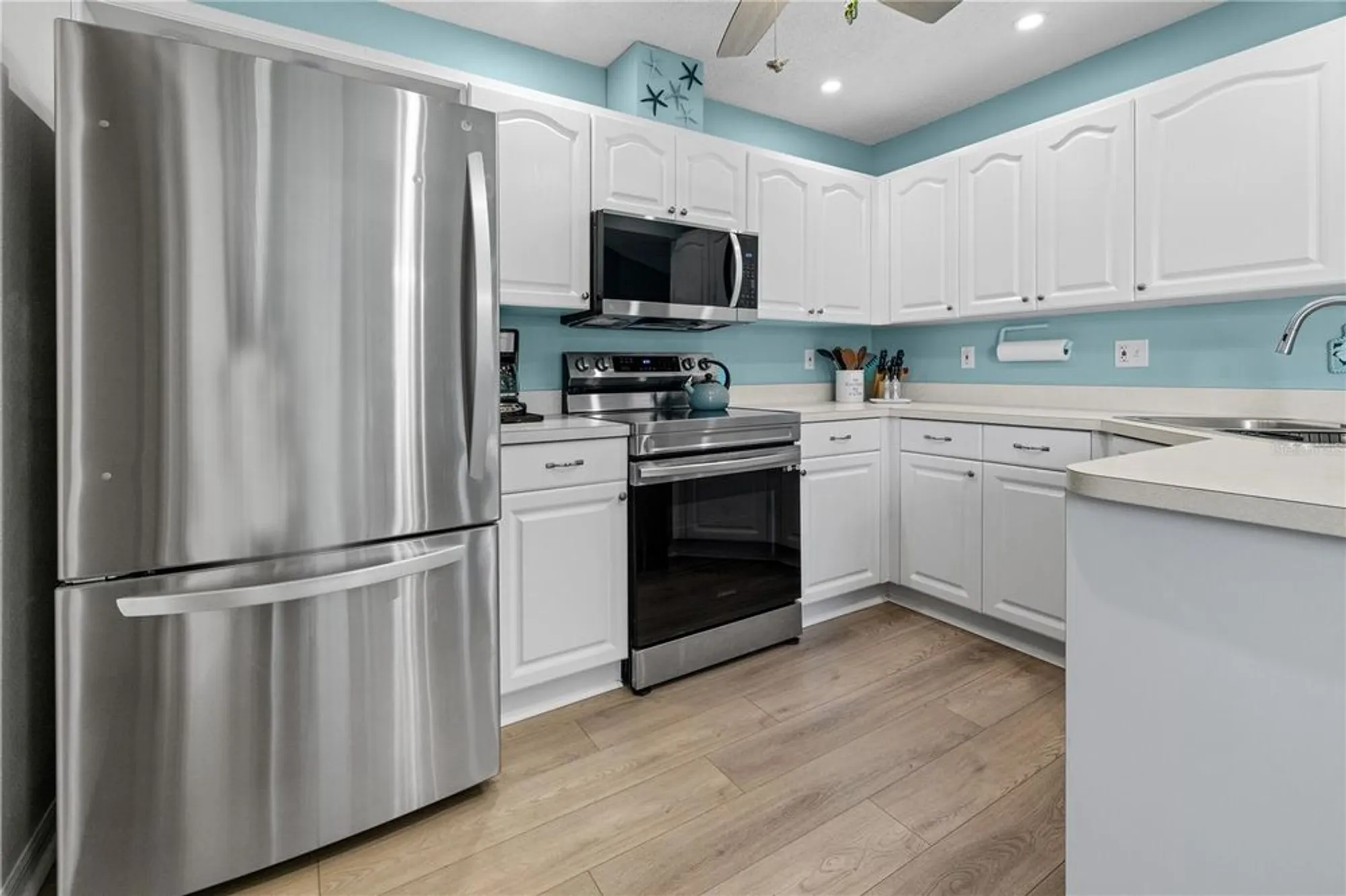 Property Slideshow image 12 of 54 | 237 park forest blvd 156, Englewood, FL, 34223