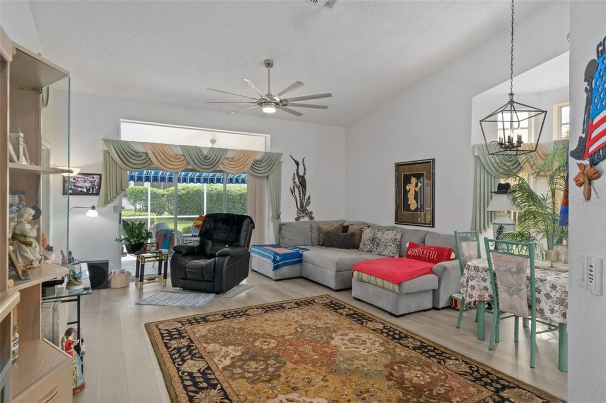 Property Slideshow image 6 of 46 | 9288 new orleans dr, Weeki Wachee, FL, 34613