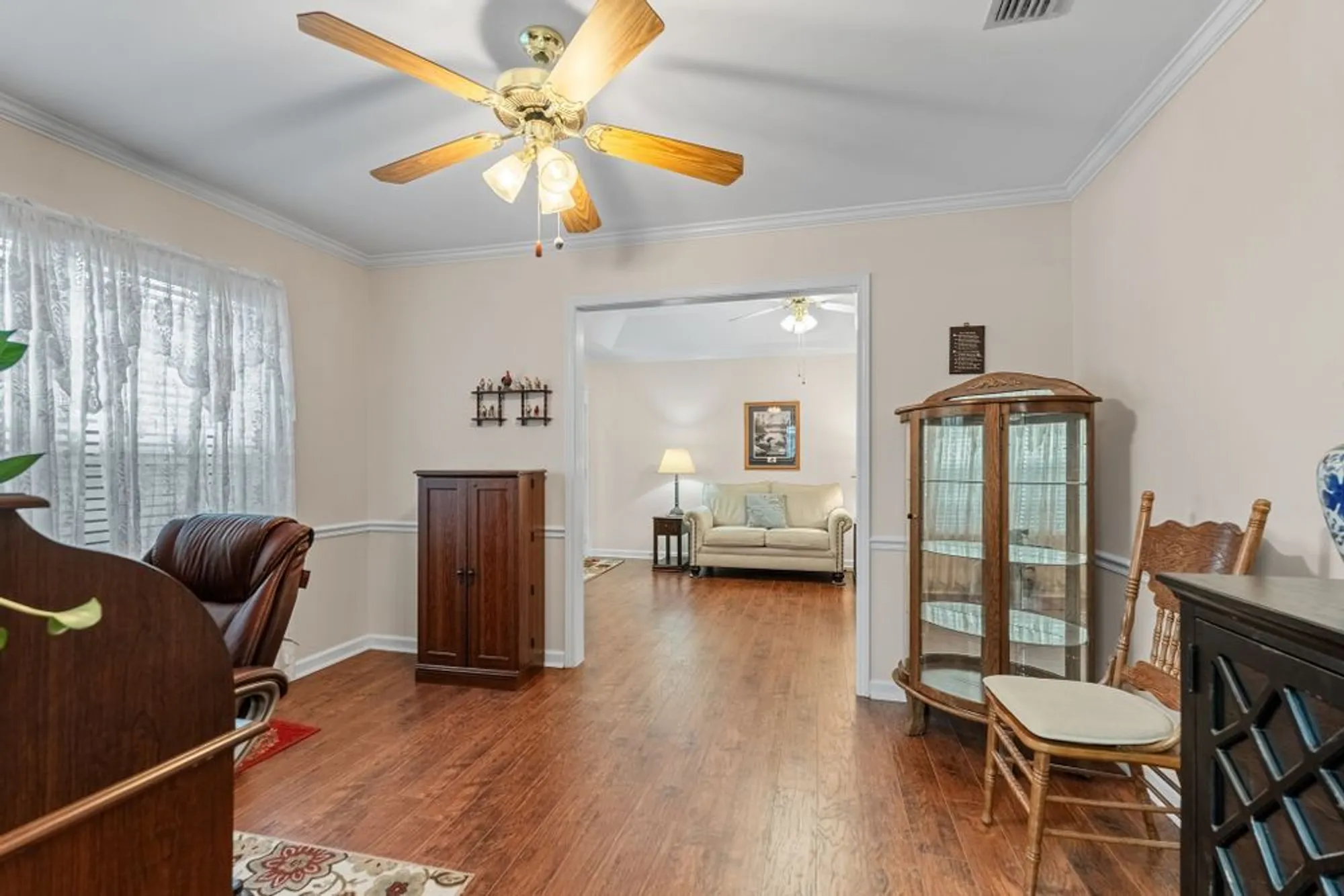 Property Slideshow image 7 of 36 | 327 forest glen cir, Murfreesboro, TN, 37128