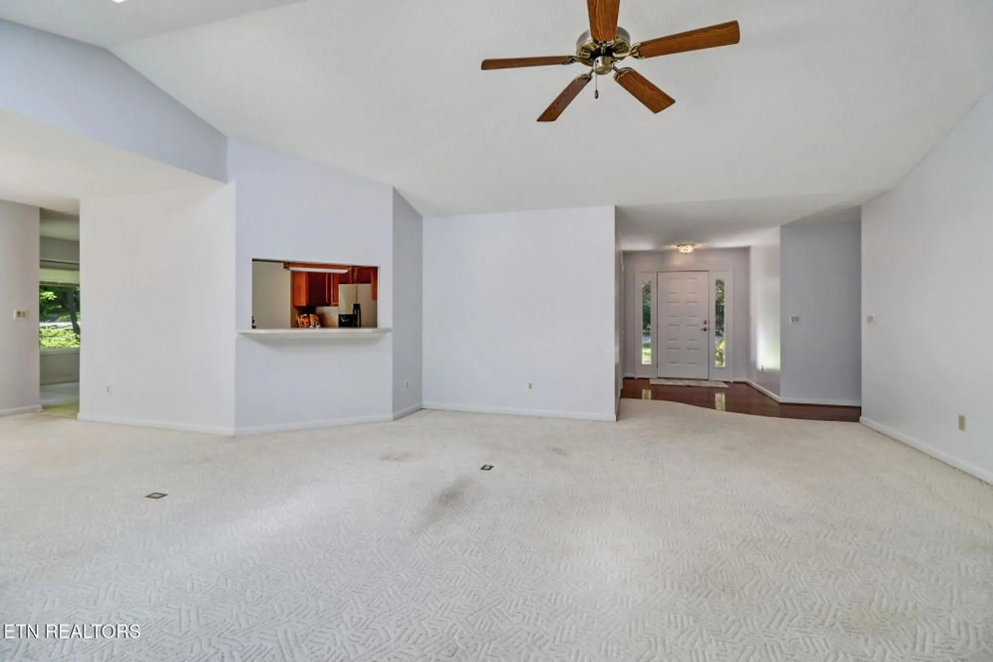 Property Slideshow image 13 of 45 | 116 rolling green dr, Crossville, TN, 38558