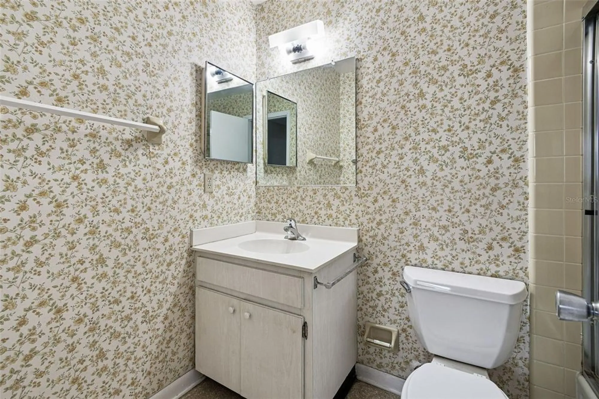 Property Slideshow image 59 of 100 | 1803 pineapple palm ct, Sun City Center, FL, 33573