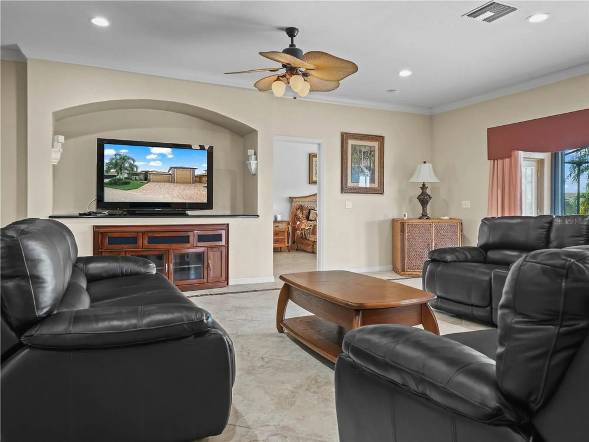 Property Slideshow image 10 of 78 | 4172 dunmore dr, Lake Wales, FL, 33859