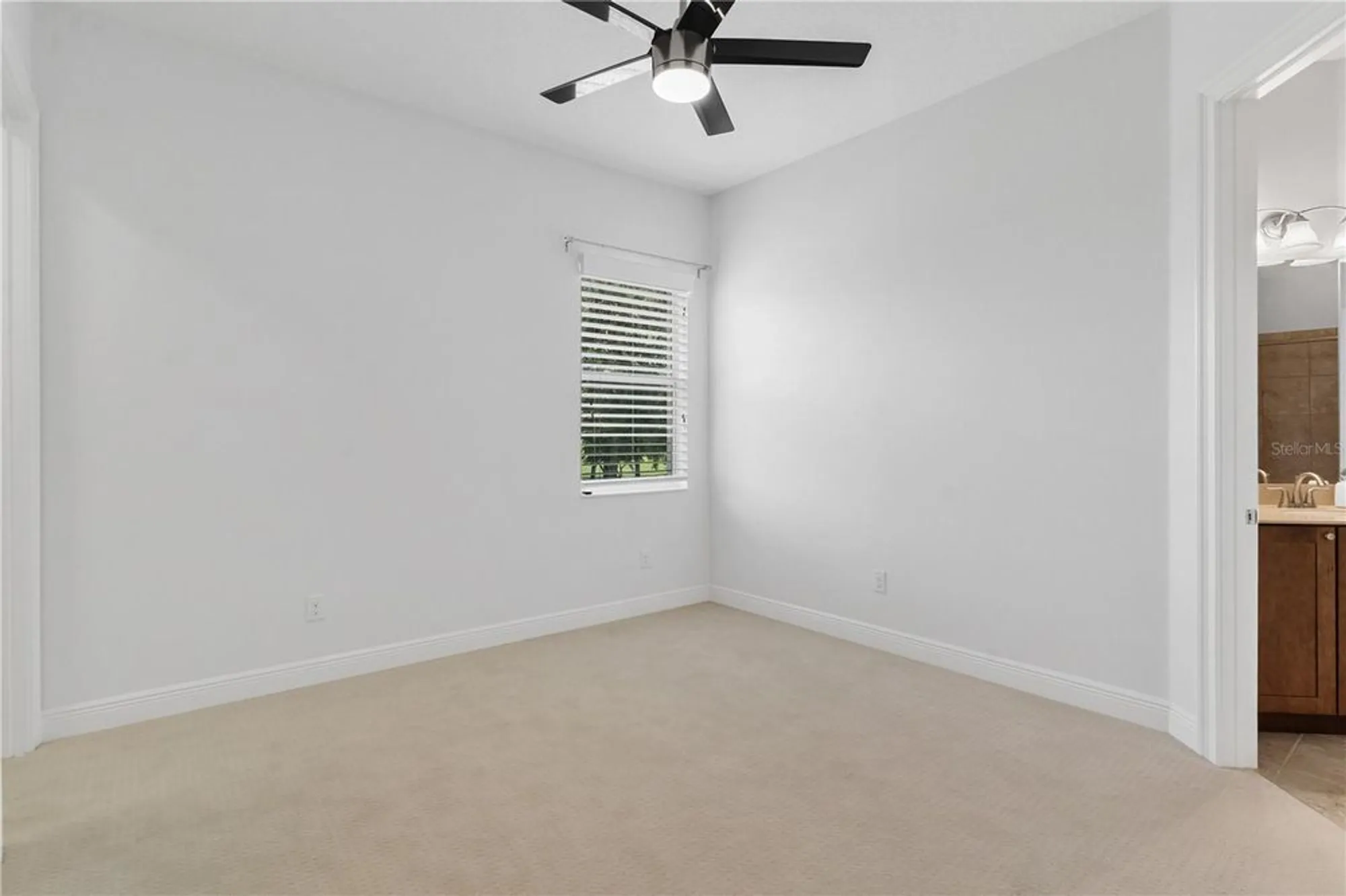 Property Slideshow image 32 of 54 | 5312 meadow hill loop, Lady Lake, FL, 32159