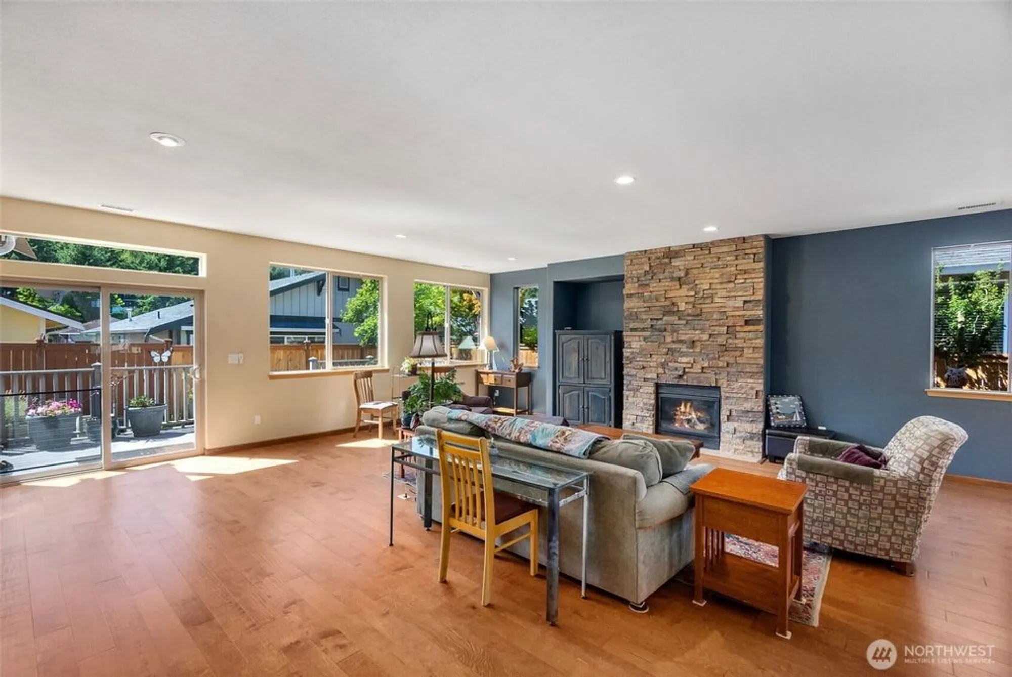 Property Slideshow image 4 of 27 | 8650 bainbridge loop, Lacey, WA, 98516