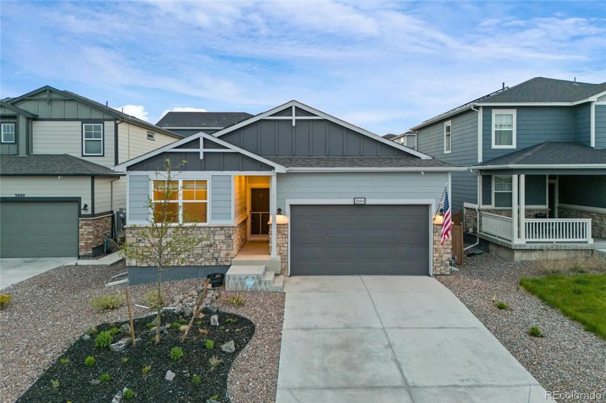Property Slideshow image 1 of 32 | 3844 sandy vista ln, Castle Rock, CO, 80104