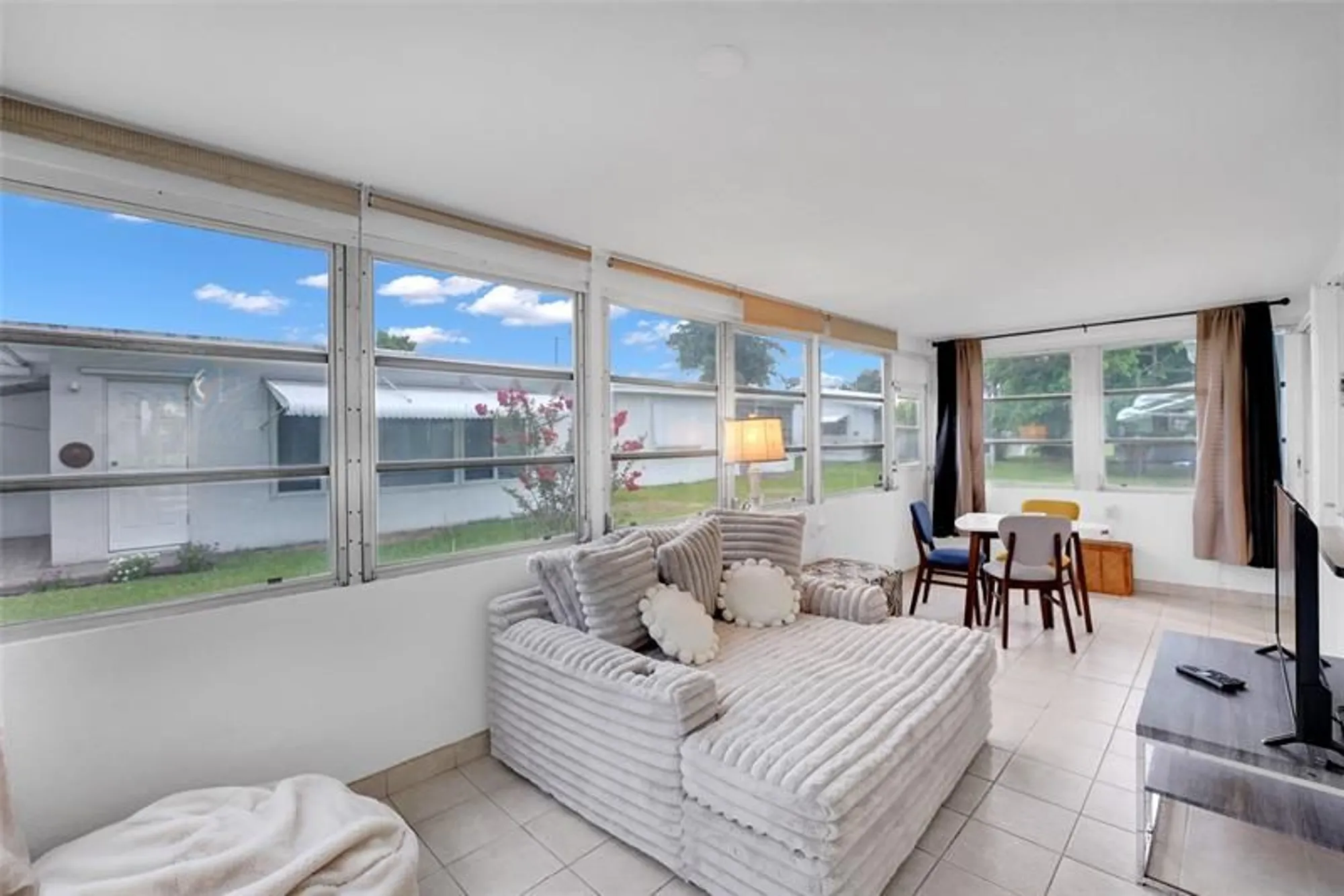 Property Slideshow image 32 of 58 | 260 s golf blvd, Pompano Beach, FL, 33064