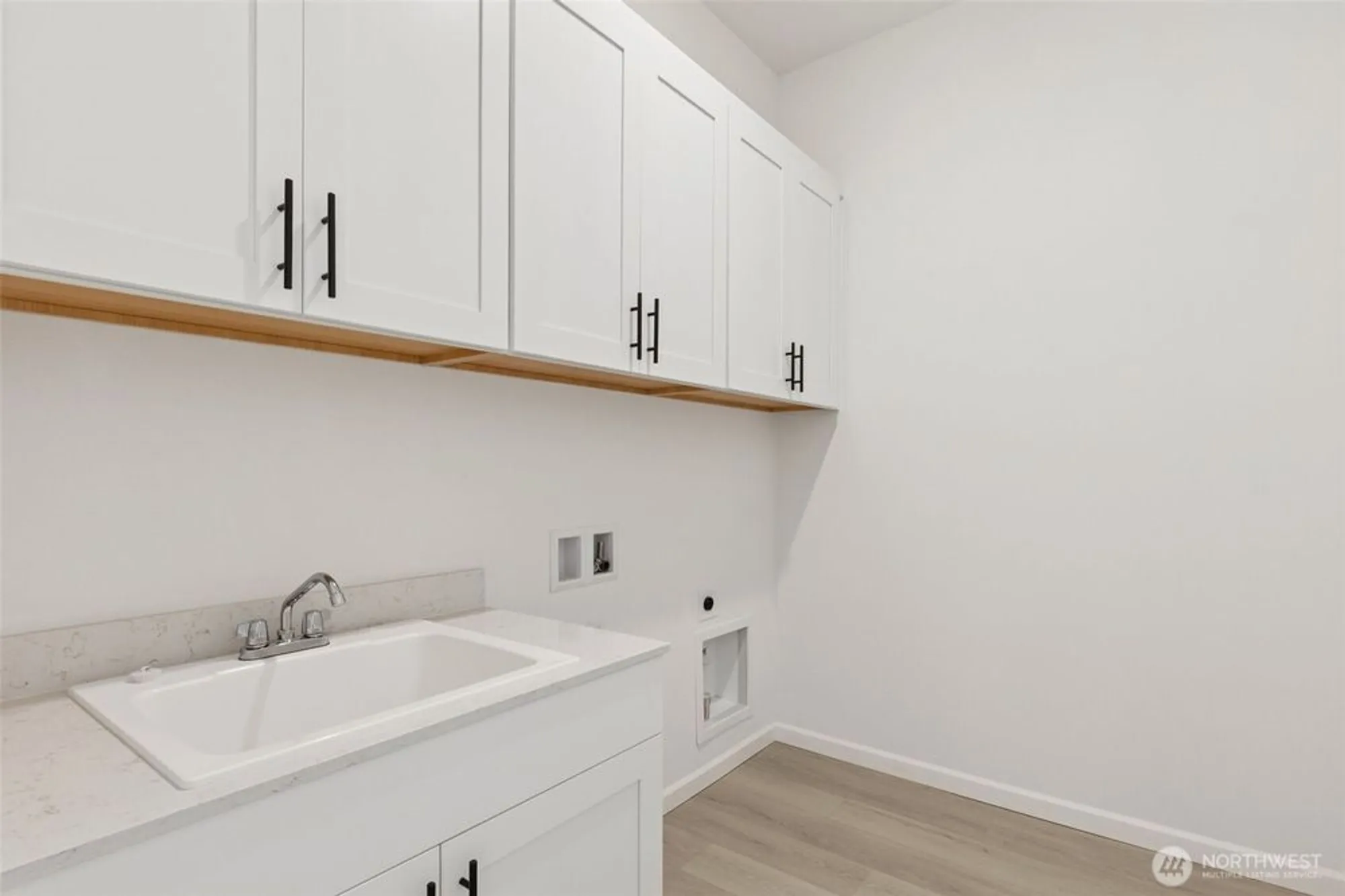 Property Slideshow image 9 of 16 | 61 mccartney peak # 73, Port Ludlow, WA, 98365