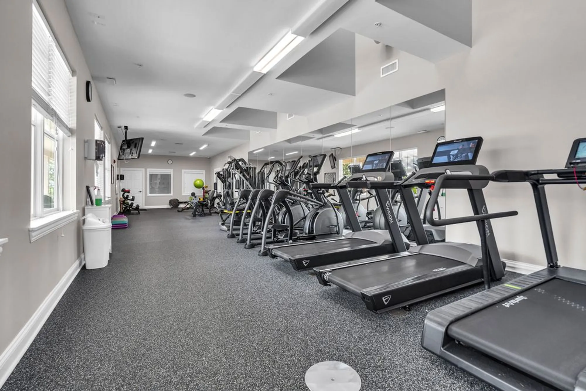 Property Slideshow image 28 of 29 | 1655 windsor rd, Pingree Grove, IL, 60140