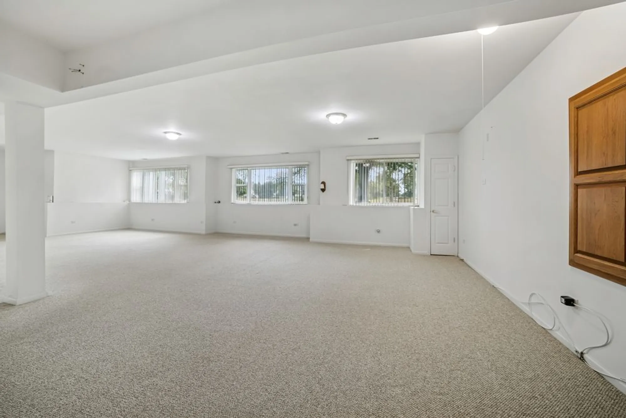 Property Slideshow image 19 of 21 | 12663 cold springs dr, Huntley, IL, 60142