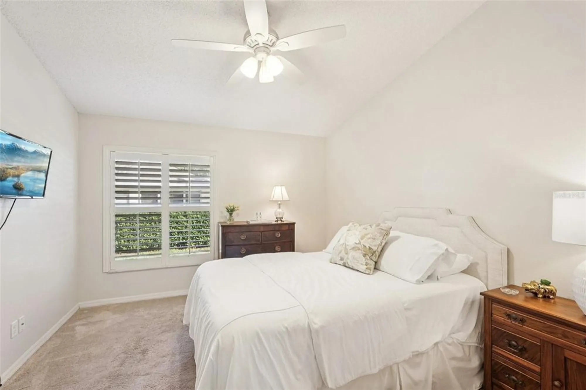 Property Slideshow image 15 of 57 | 2433 new haven cir, Sun City Center, FL, 33573