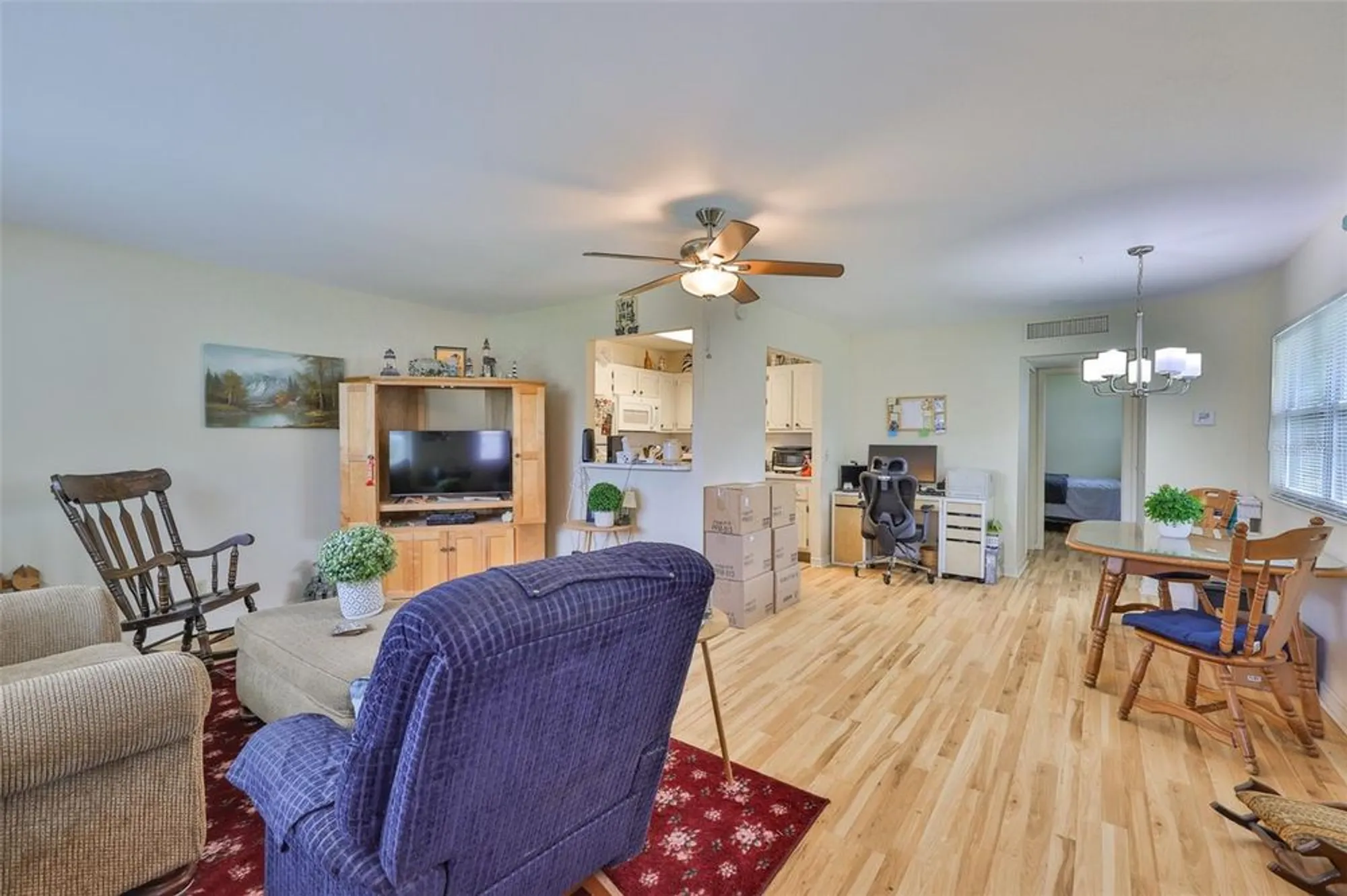 Property Slideshow image 6 of 53 | 301 kings blvd 130, Sun City Center, FL, 33573