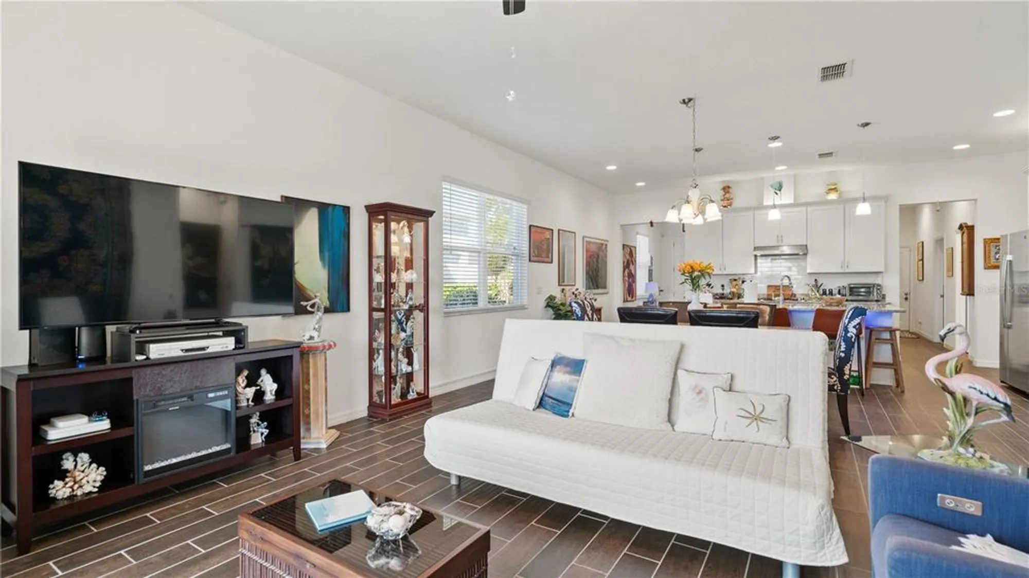 Property Slideshow image 22 of 90 | 1825 flora pass pl, Kissimmee, FL, 34747