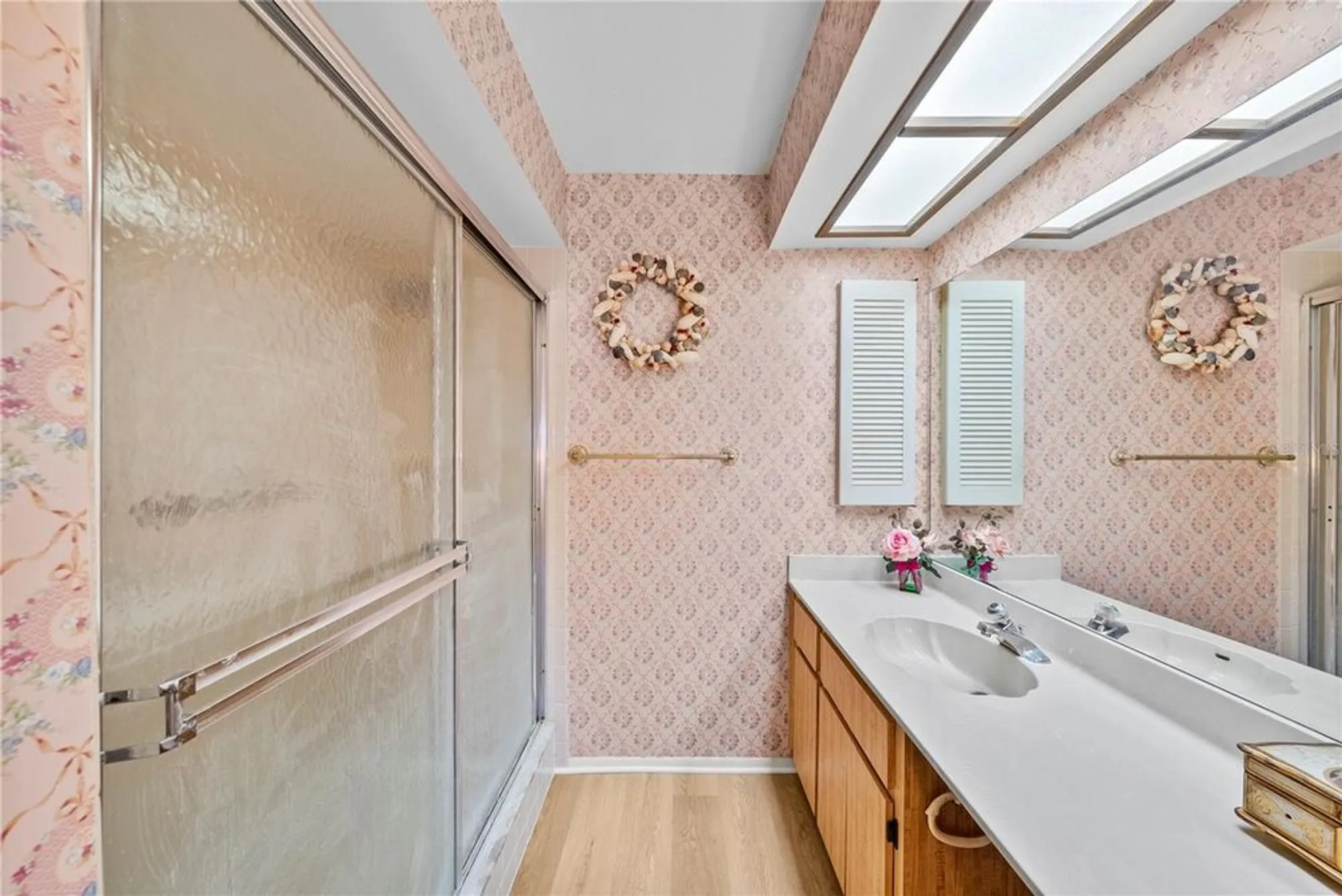 Property Slideshow image 25 of 100 | 3420 stonehaven ct d, Palm Harbor, FL, 34684