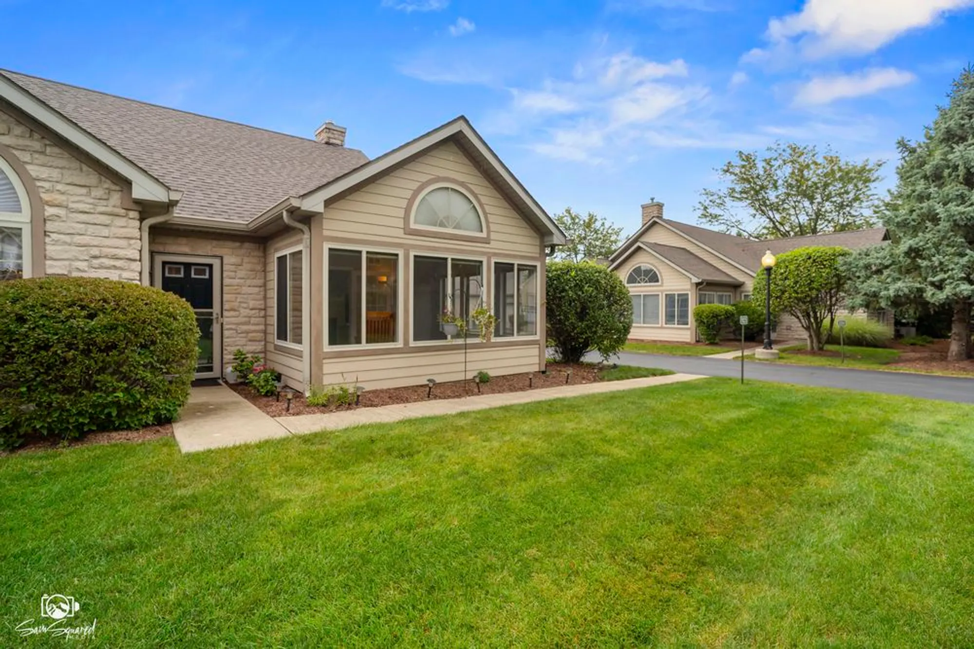 Property Slideshow image 2 of 35 | 1925 timbers edge cir, Joliet, IL, 60431