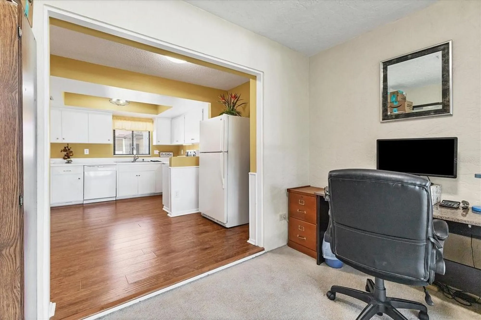 Property Slideshow image 13 of 34 | 1111 w faith cir apt 2004, Bradenton, FL, 34212