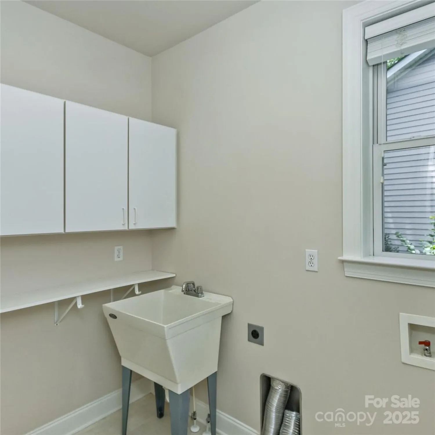 Property Slideshow image 19 of 38 | 23 kings mill ct, Biltmore Lake, NC, 28715