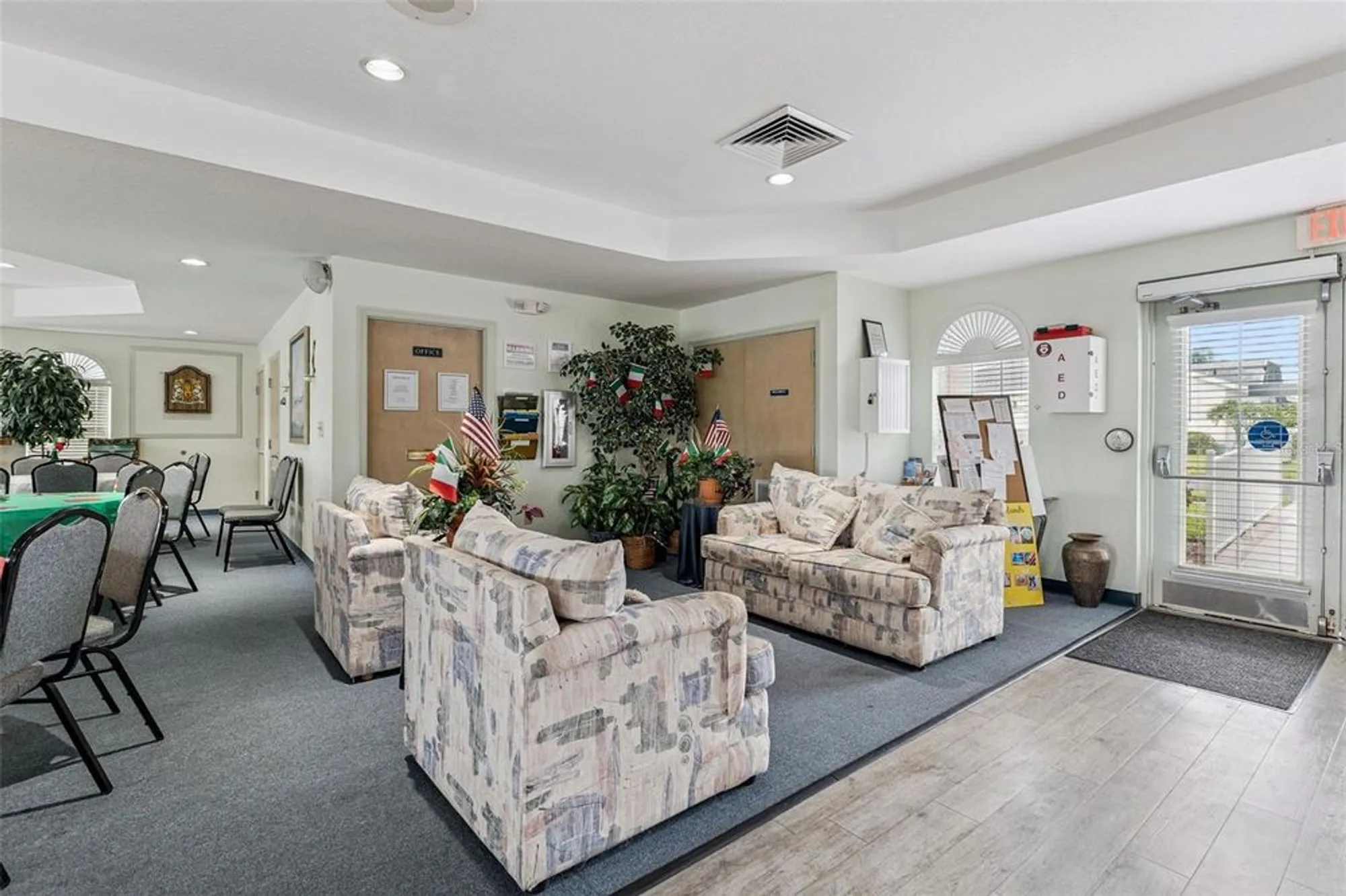 Property Slideshow image 32 of 40 | 400 lake suzanne dr, Lake Wales, FL, 33859