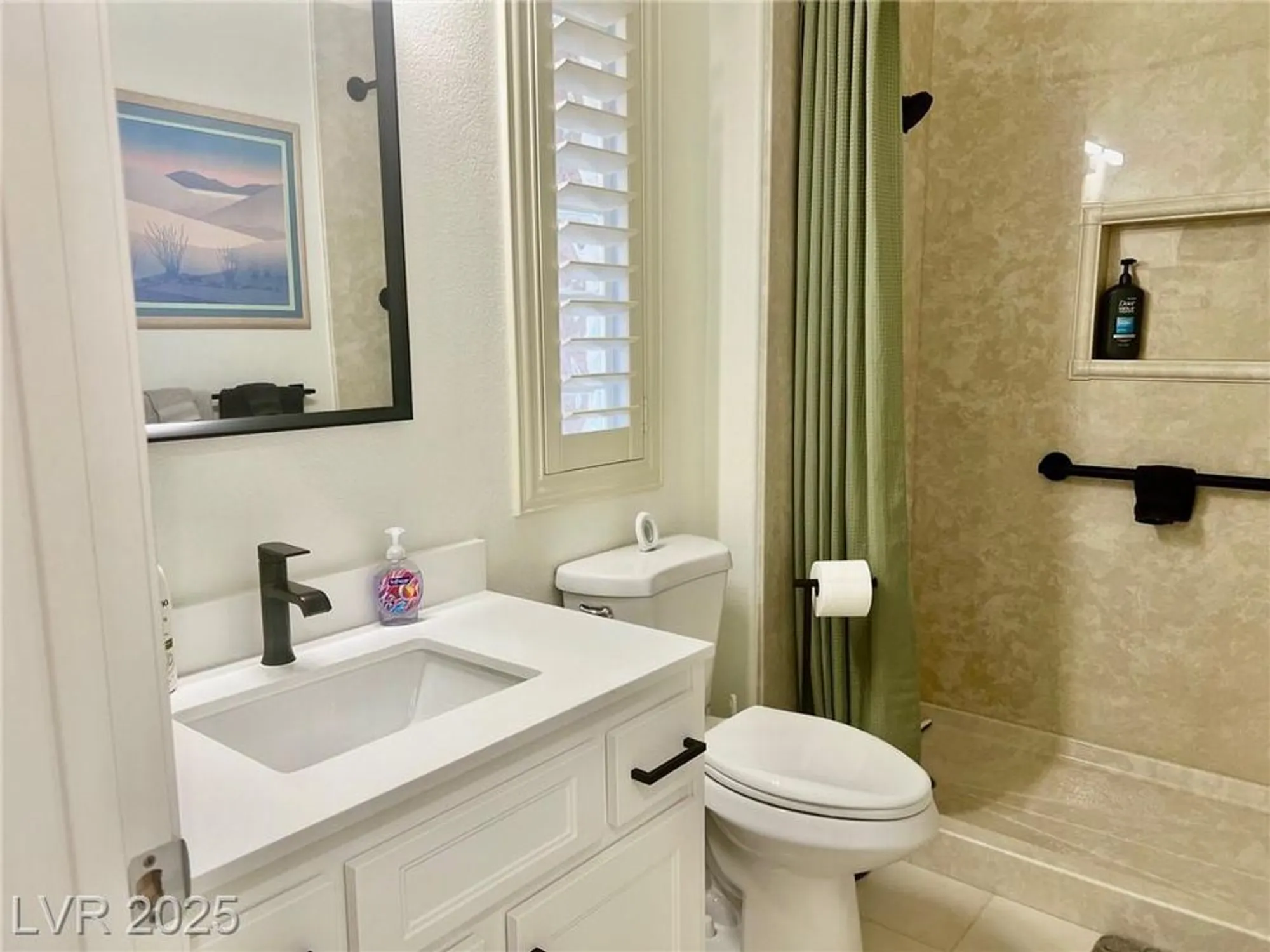 Property Slideshow image 13 of 21 | 2736 darby falls dr, Las Vegas, NV, 89134