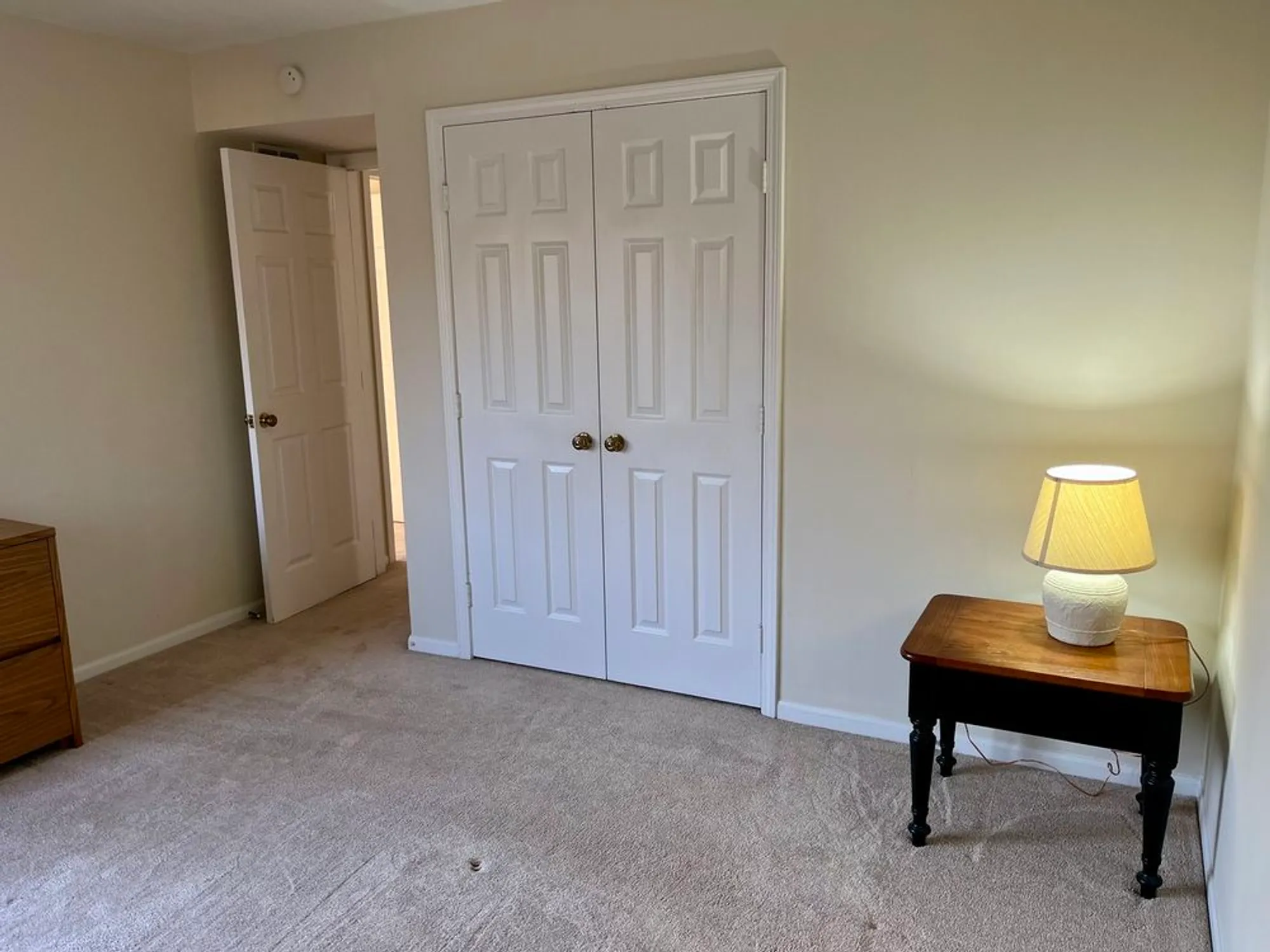 Property Slideshow image 25 of 45 | 33 shoreline rd b, Lake Barrington, IL, 60010