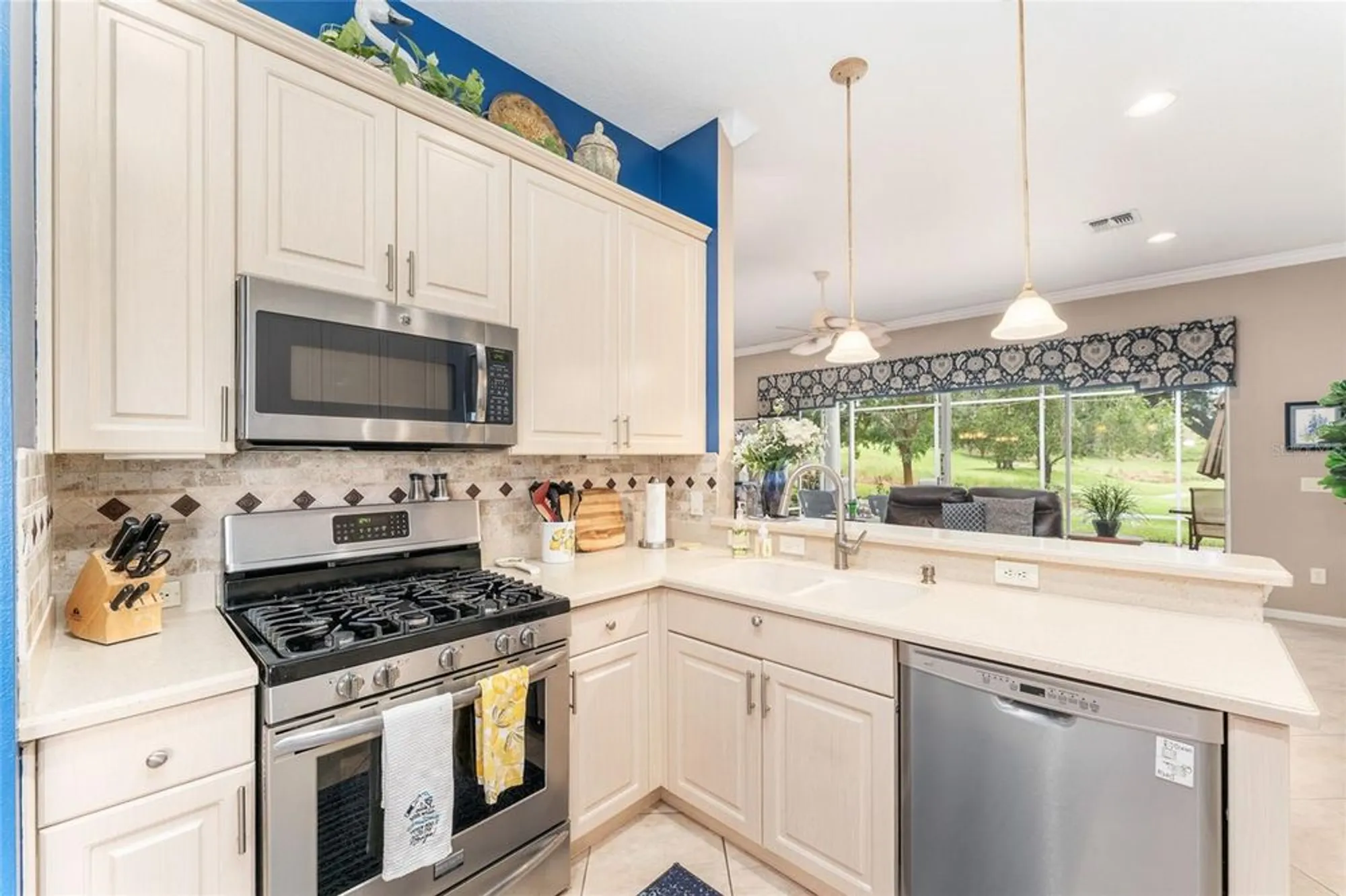 Property Slideshow image 43 of 83 | 748 summit greens blvd, Clermont, FL, 34711