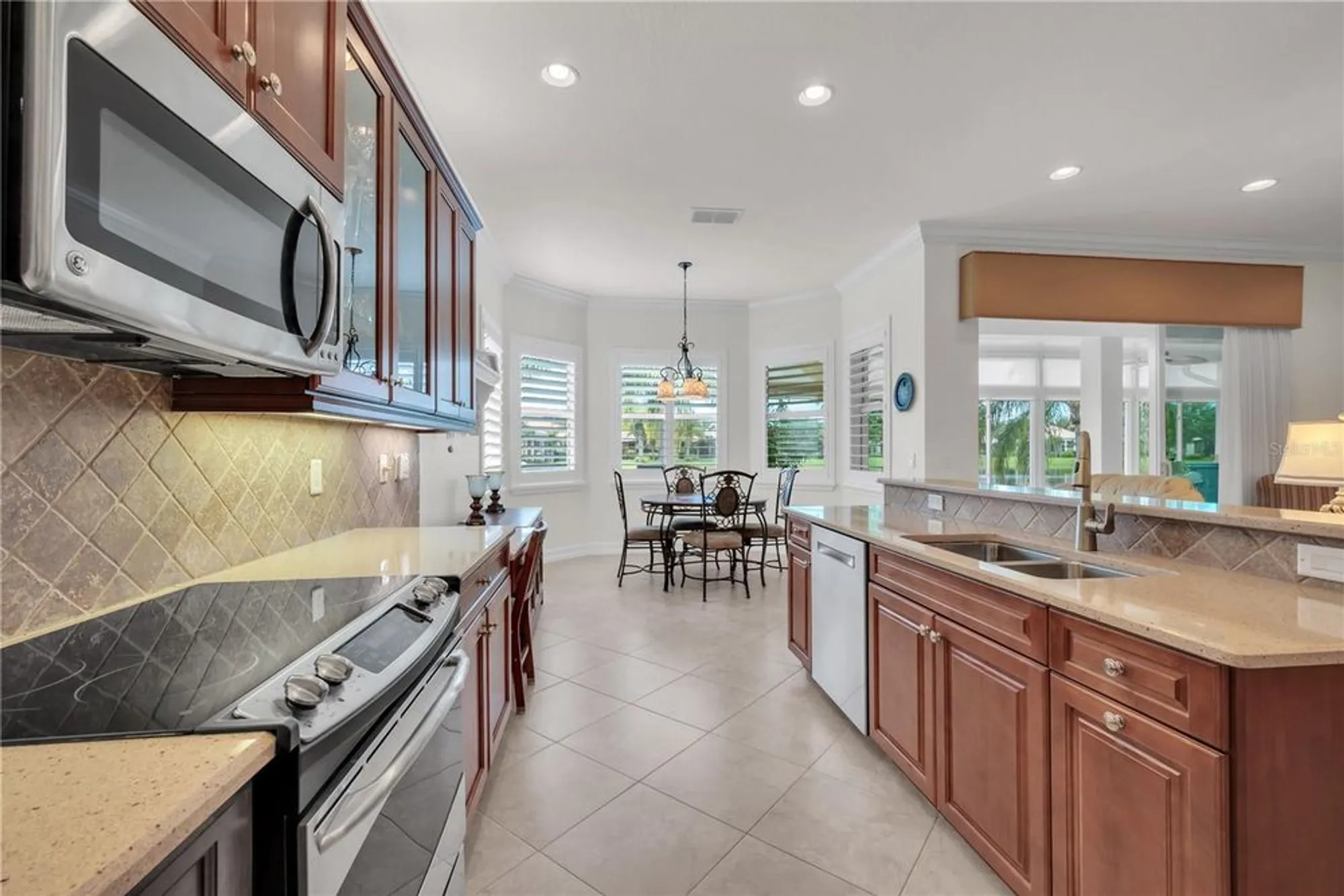 Property Slideshow image 17 of 49 | 15931 golden lakes dr, Wimauma, FL, 33598