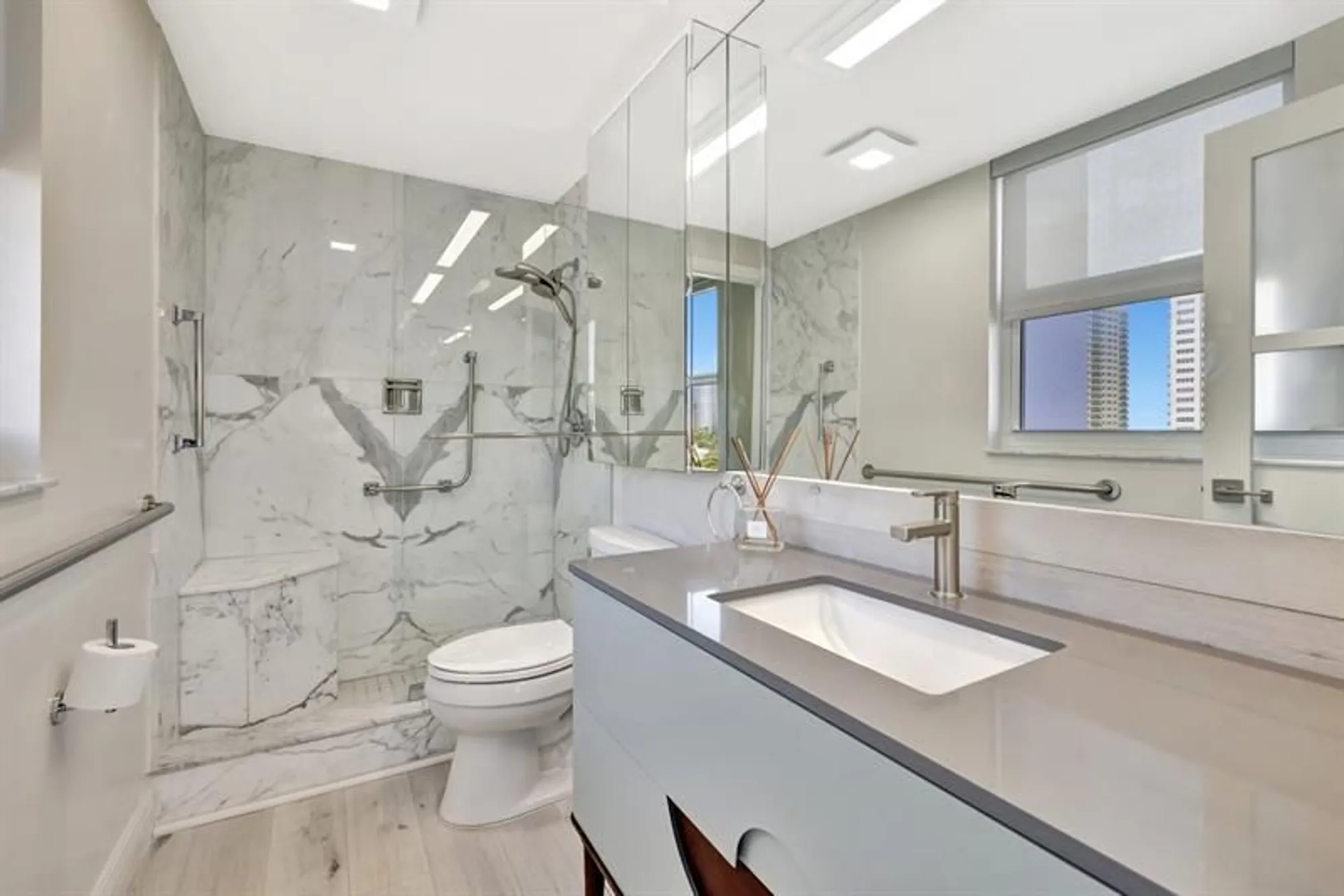 Property Slideshow image 27 of 50 | 3333 ne 34th st 608, Fort Lauderdale, FL, 33308
