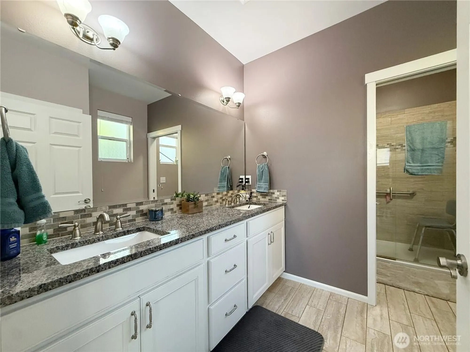 Property Slideshow image 16 of 38 | 4541 broadway st, Mount Vernon, WA, 98274