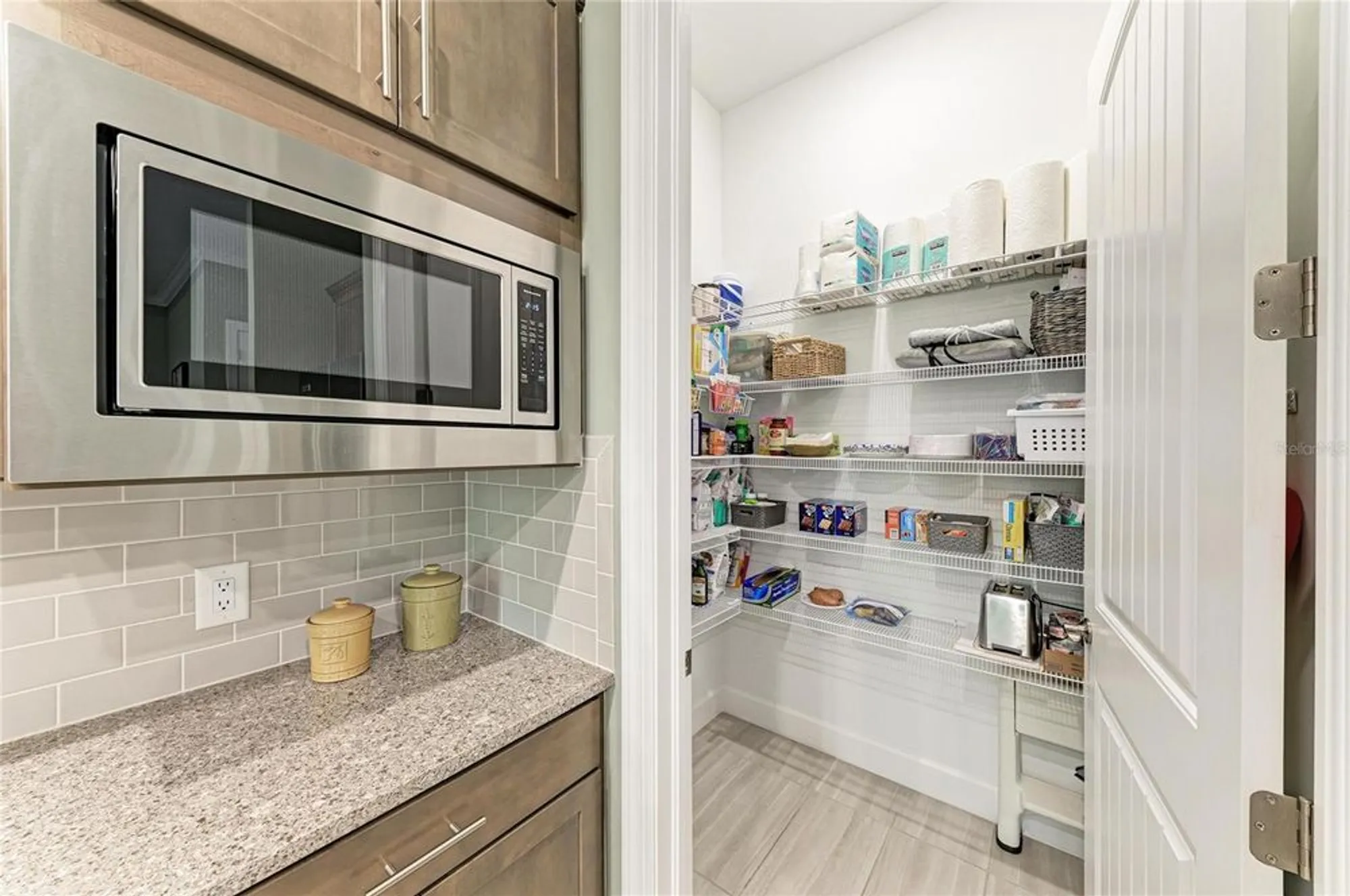 Property Slideshow image 27 of 85 | 17631 colebrook cir, Lakewood Ranch, FL, 34202