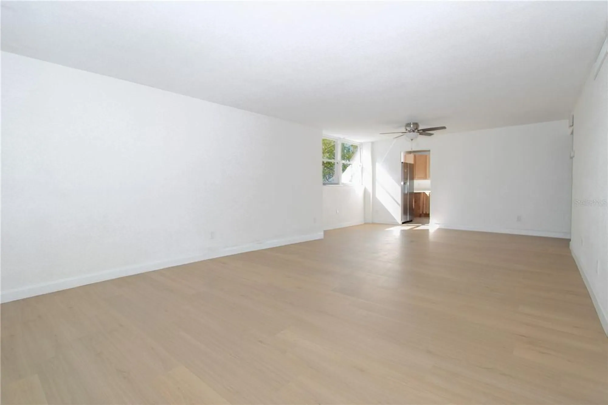 Property Slideshow image 10 of 45 | 7425 bay island dr 108, South Pasadena, FL, 33707