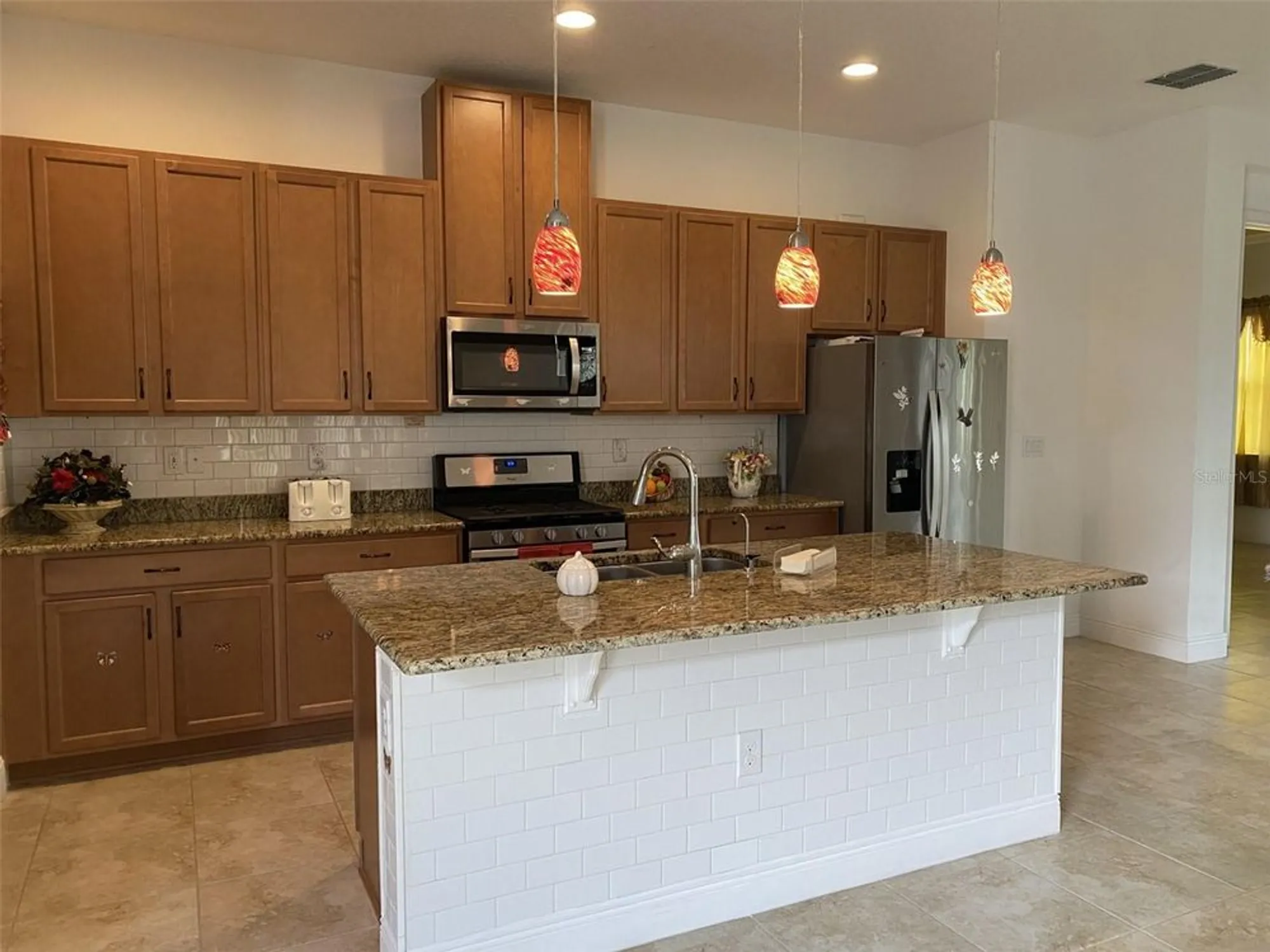 Property Slideshow image 9 of 30 | 2410 datura loop, Saint Cloud, FL, 34772