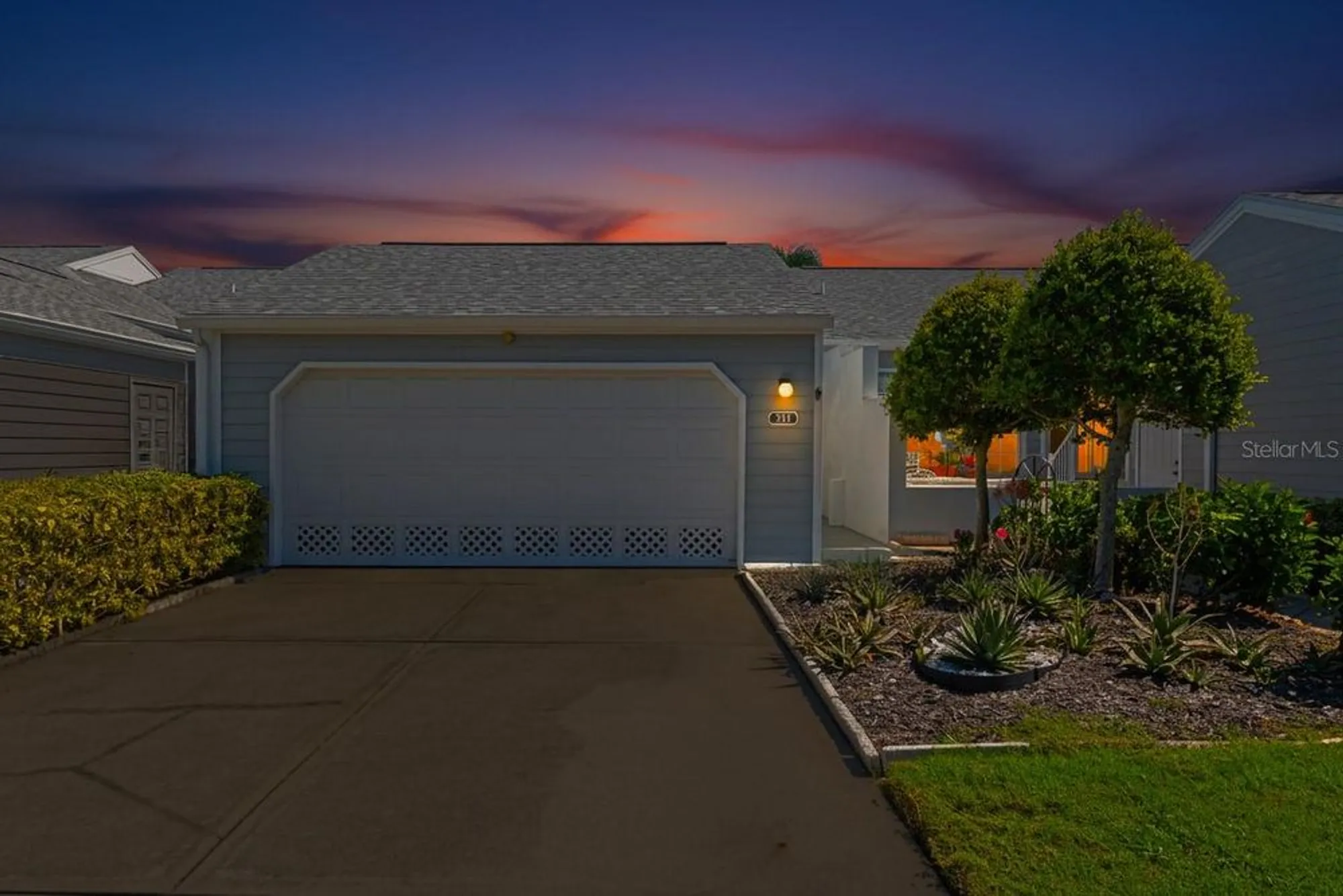 Property Slideshow image 7 of 63 | 515 woodstork cir, Bradenton, FL, 34209