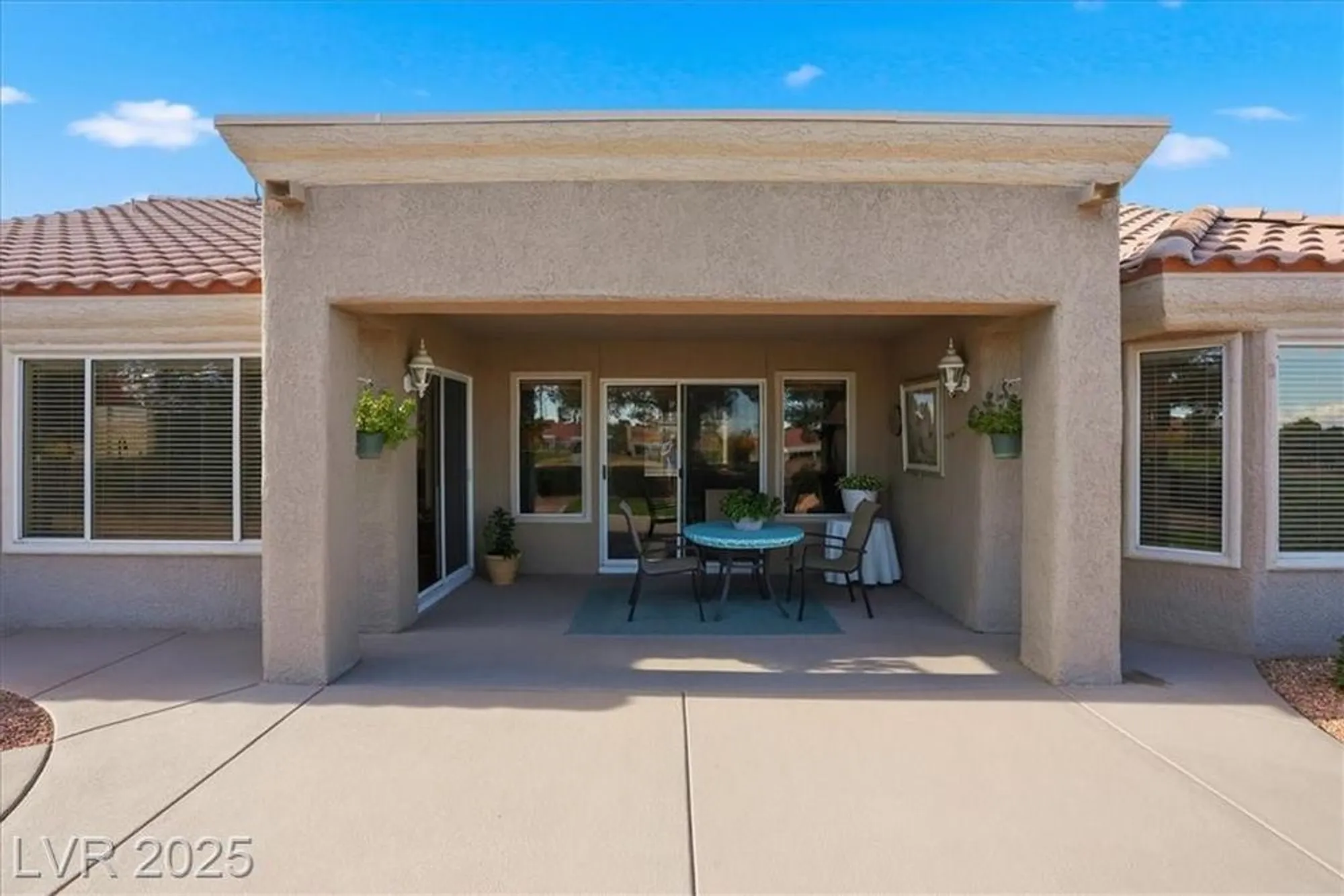 Property Slideshow image 32 of 52 | 2904 castle bar dr, Las Vegas, NV, 89134