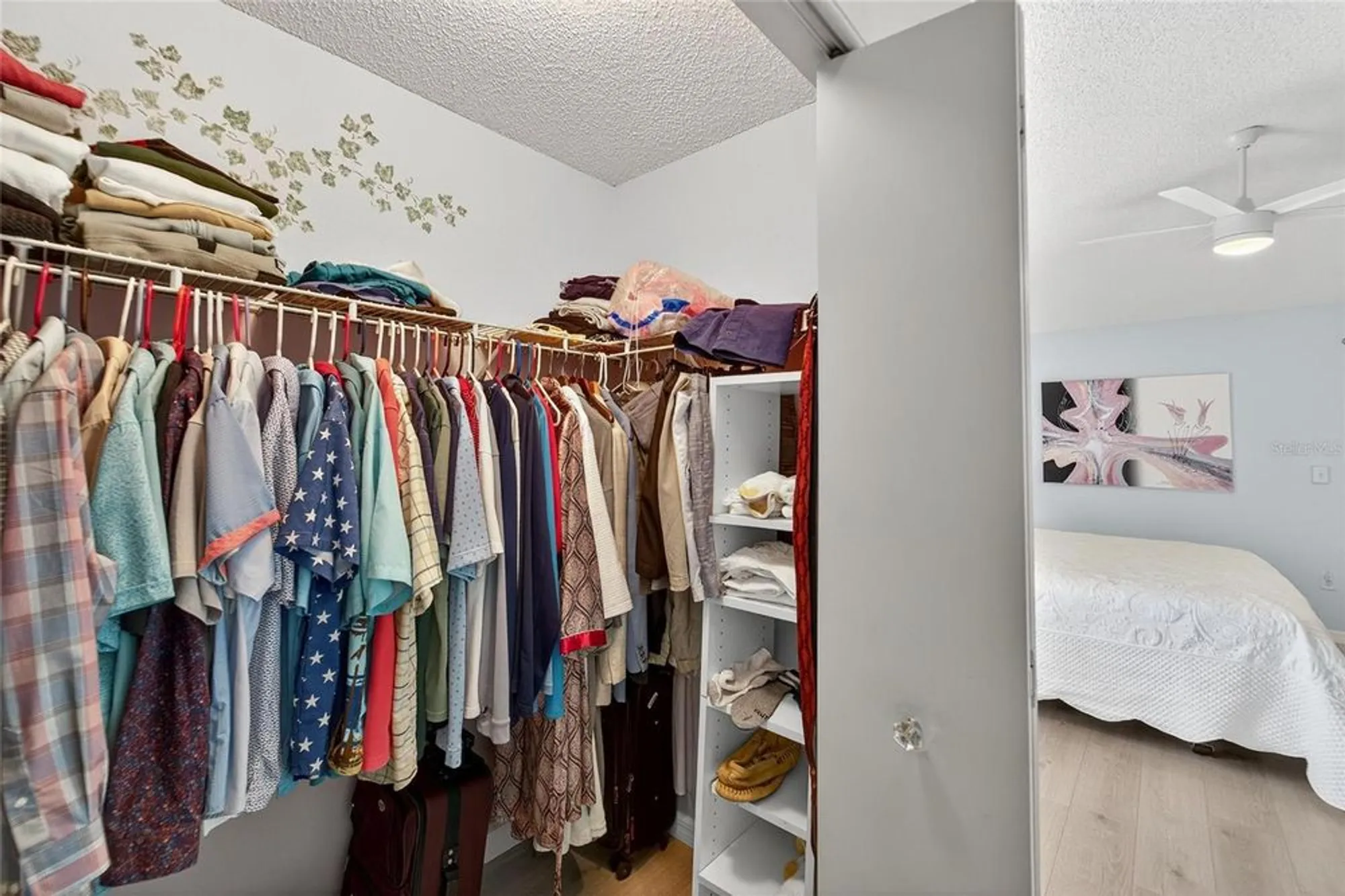 Property Slideshow image 29 of 73 | 326 caloosa palms ct, Sun City Center, FL, 33573