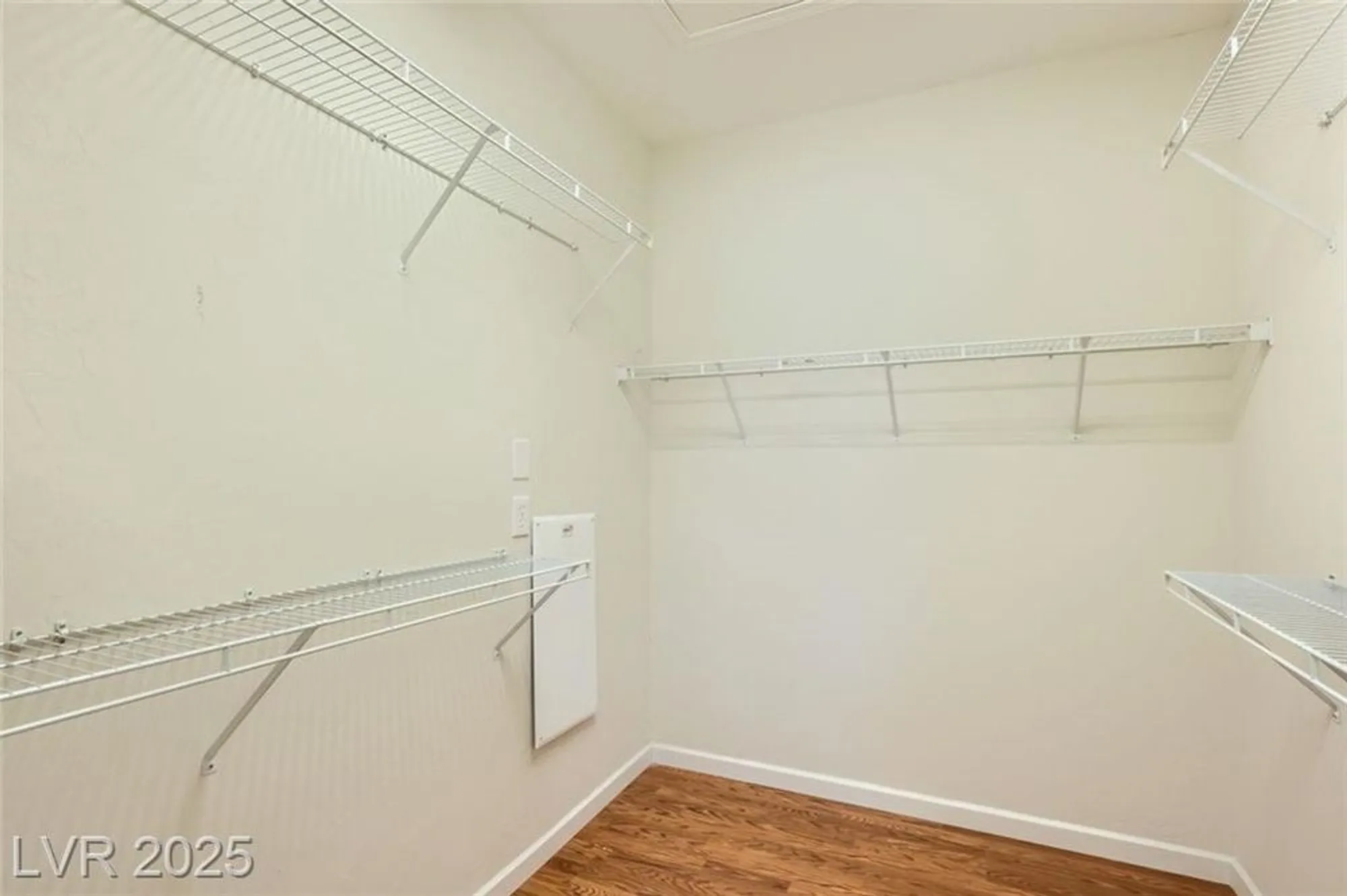 Property Slideshow image 33 of 53 | 6128 isola peak ave, Las Vegas, NV, 89122