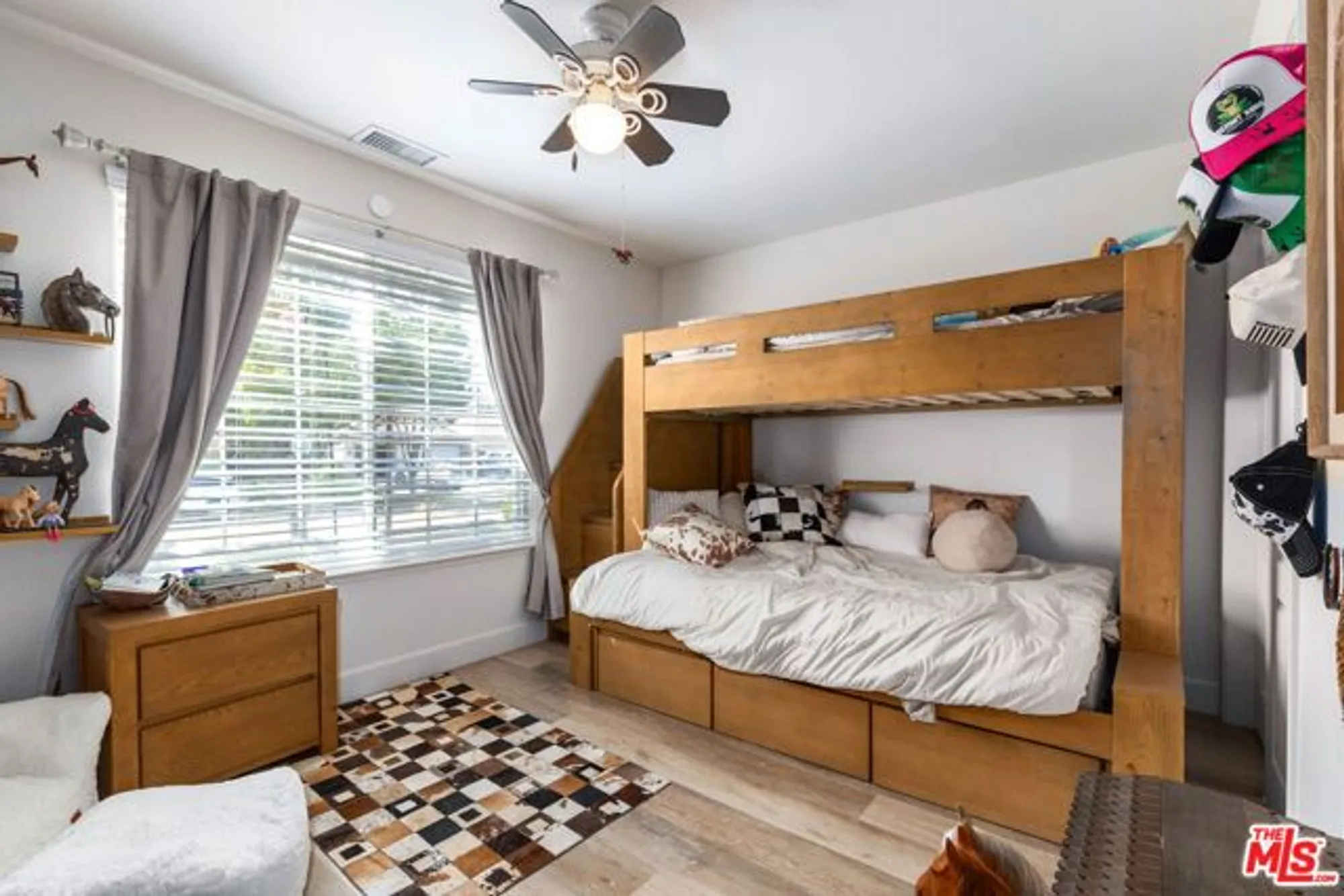 Property Slideshow image 33 of 62 | 2774 stonebrook cir, Paso Robles, CA, 93446