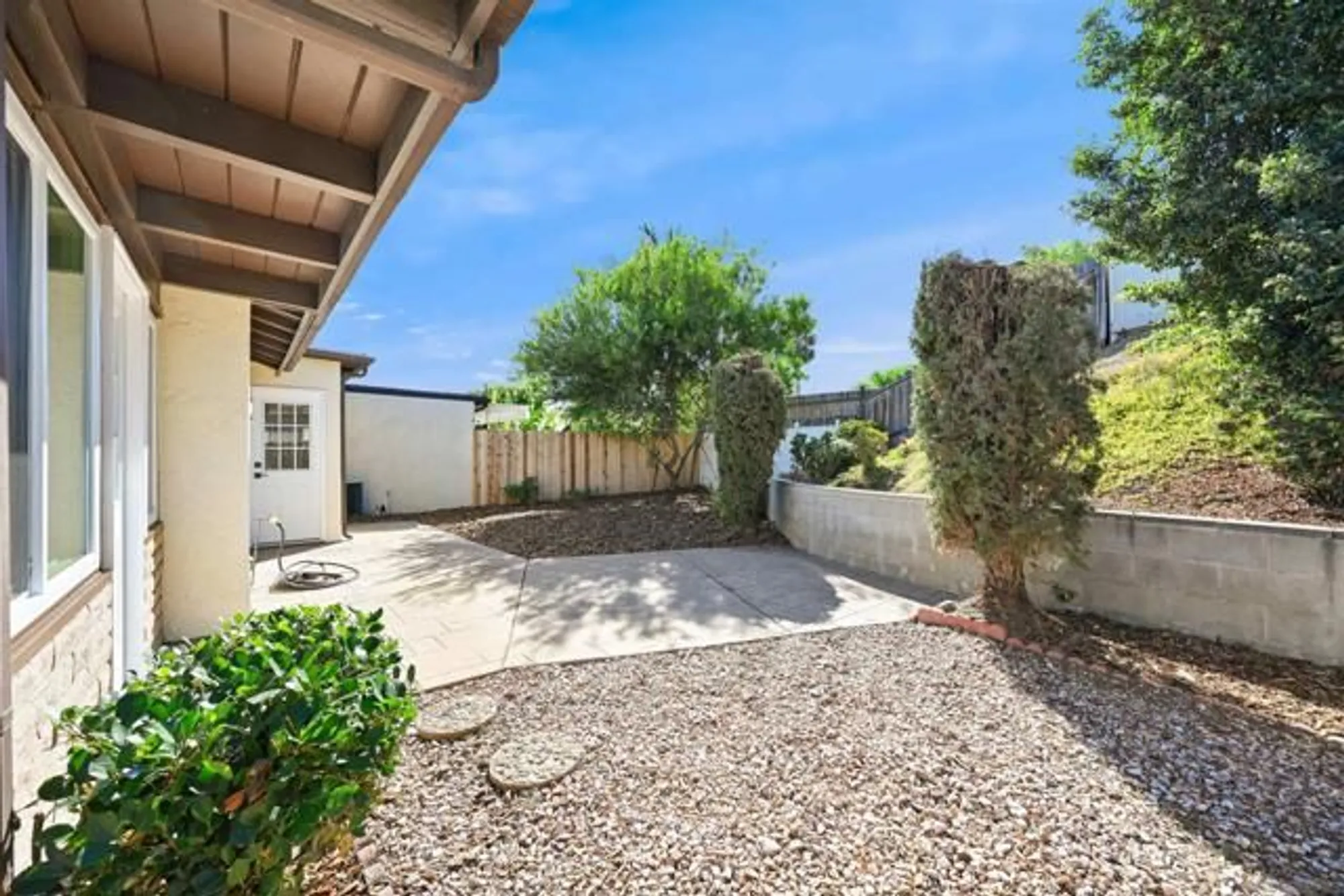 Property Slideshow image 12 of 16 | 4758 westridge dr, Oceanside, CA, 92056