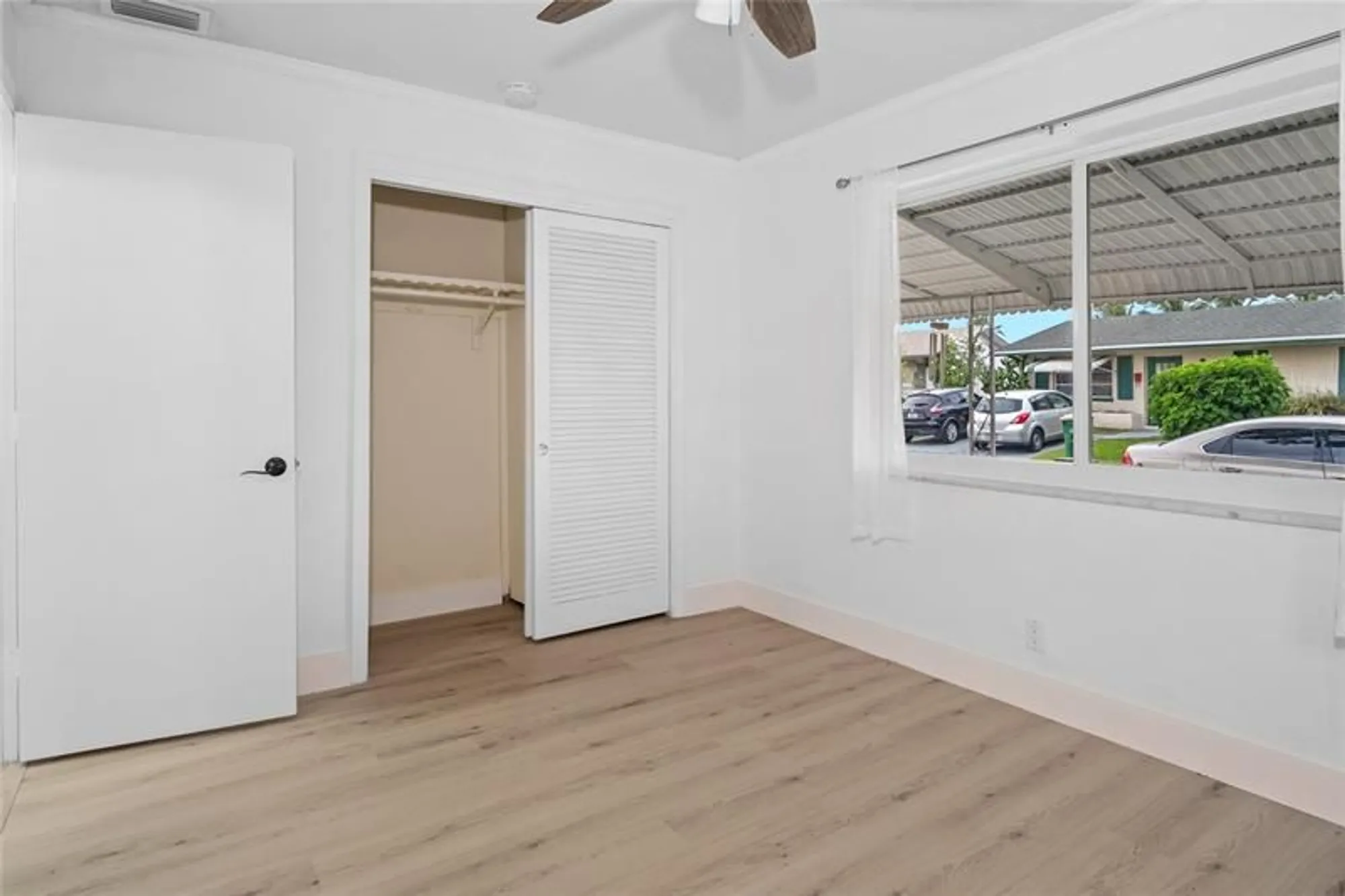 Property Slideshow image 21 of 31 | 4514 nw 49th dr, Tamarac, FL, 33319