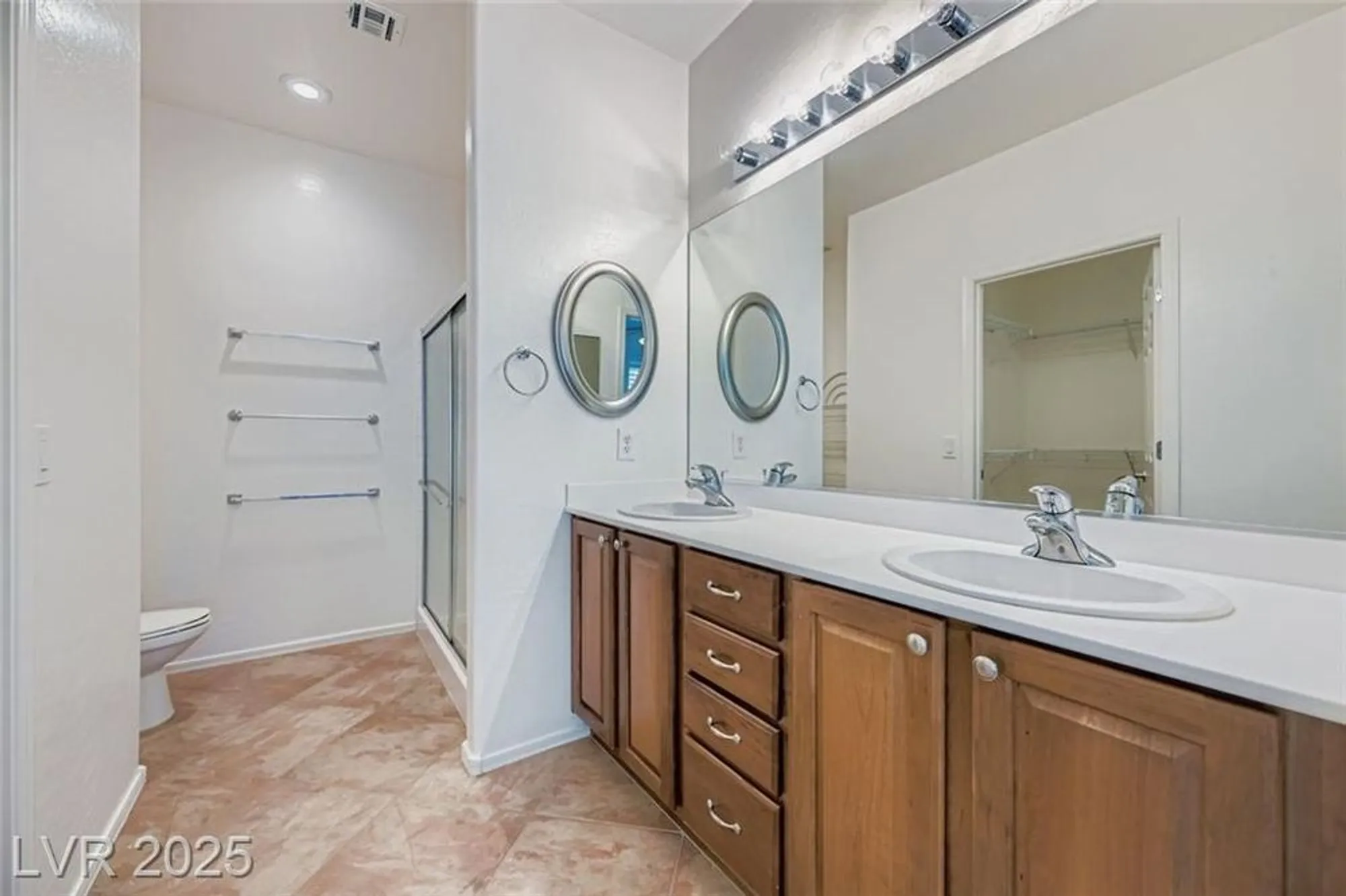Property Slideshow image 19 of 45 | 7824 starthroat ct, North Las Vegas, NV, 89084