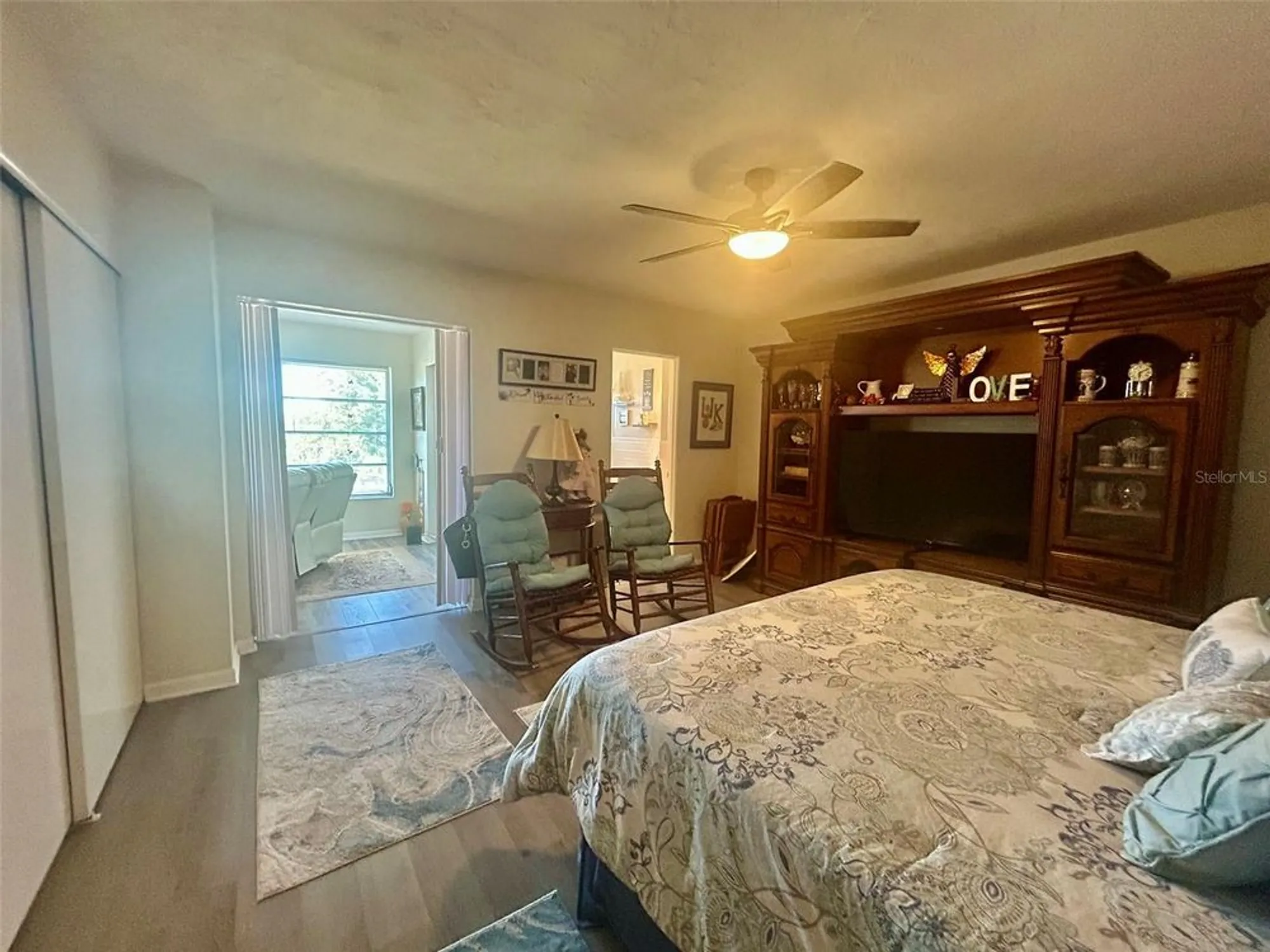 Property Slideshow image 12 of 37 | 2434 australia way 50, Clearwater, FL, 33763