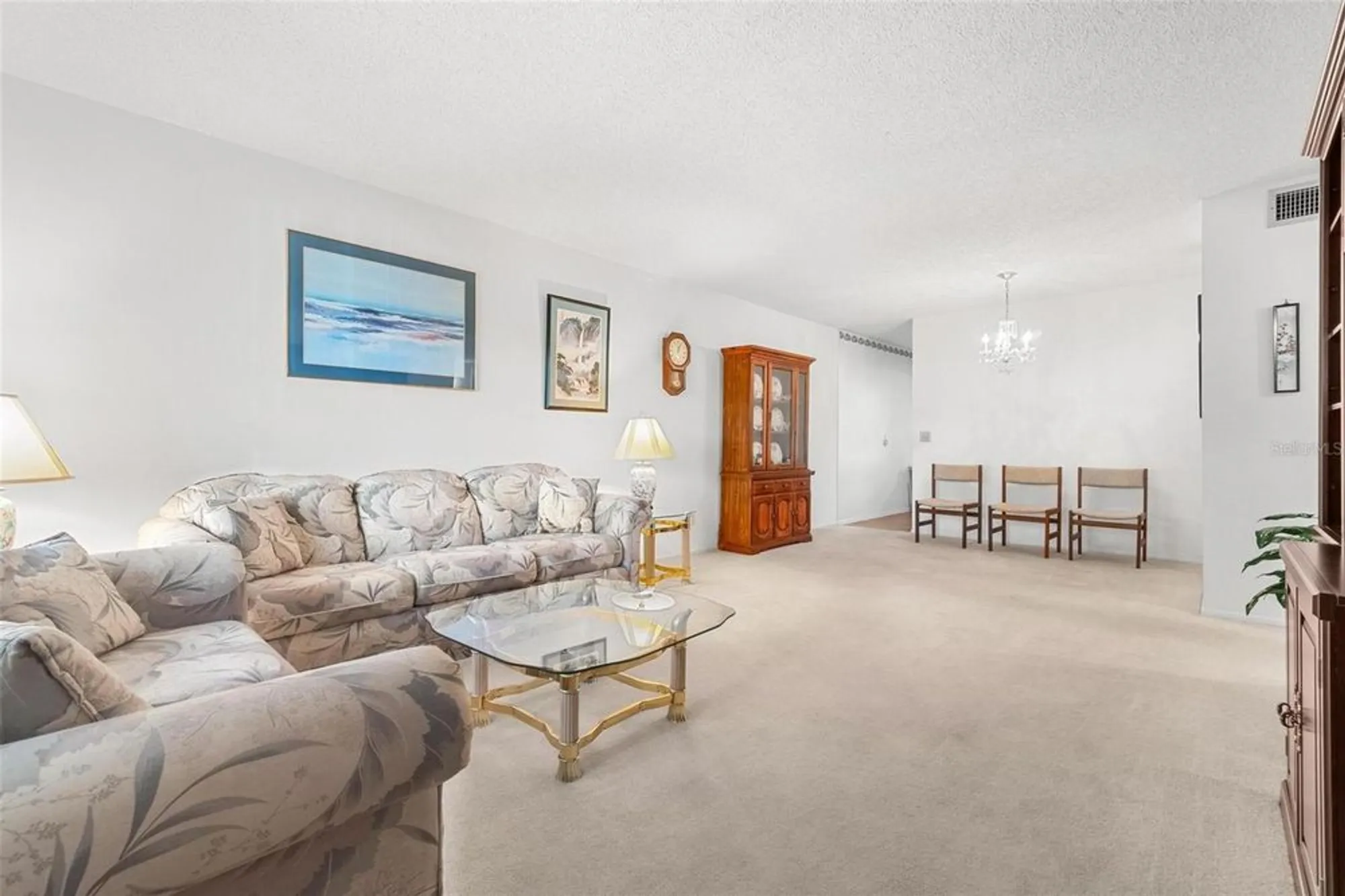 Property Slideshow image 4 of 40 | 2455 finlandia ln 39, Clearwater, FL, 33763