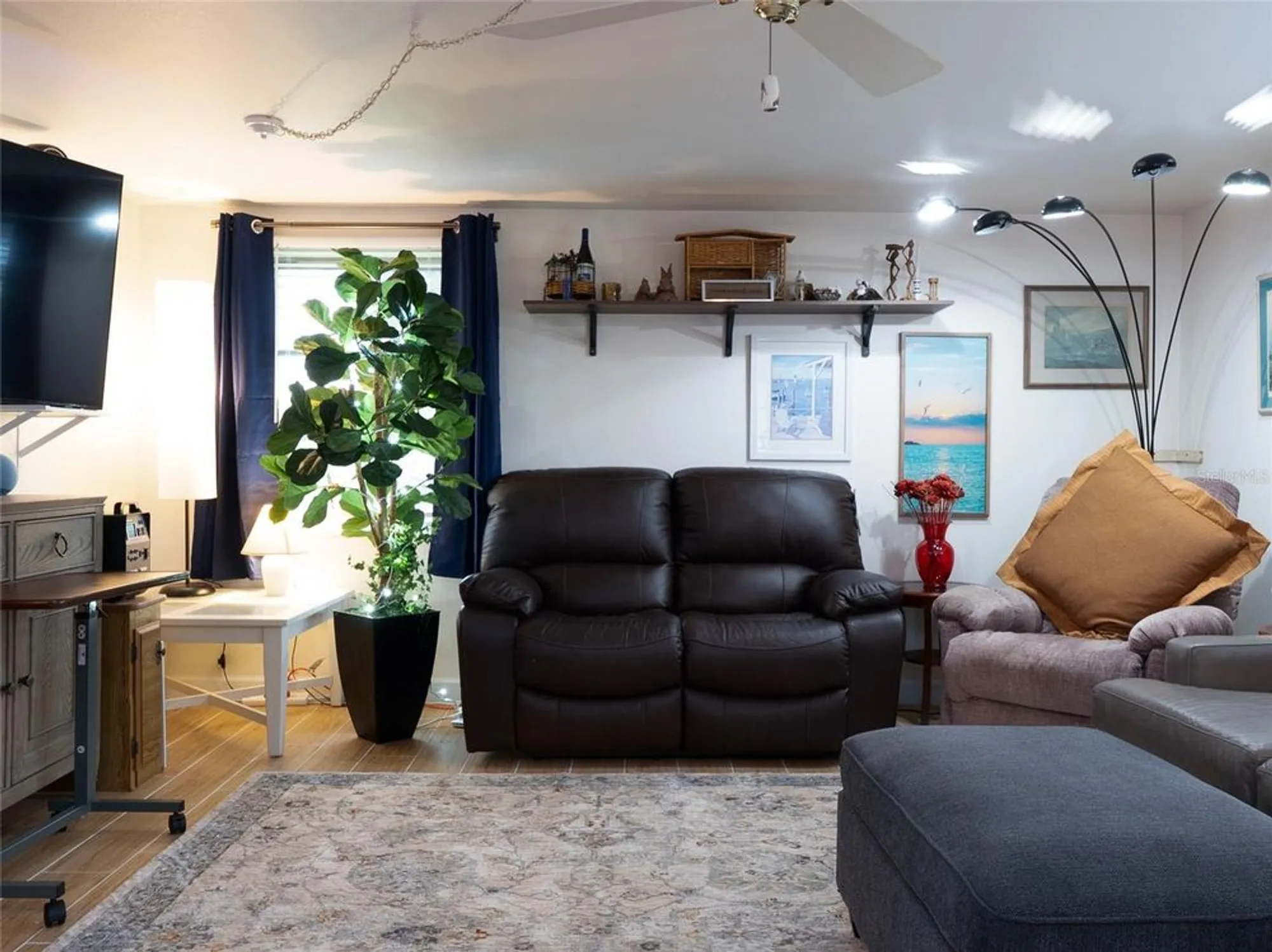 Property Slideshow image 12 of 21 | 1741 caribbean cir 13, Venice, FL, 34293