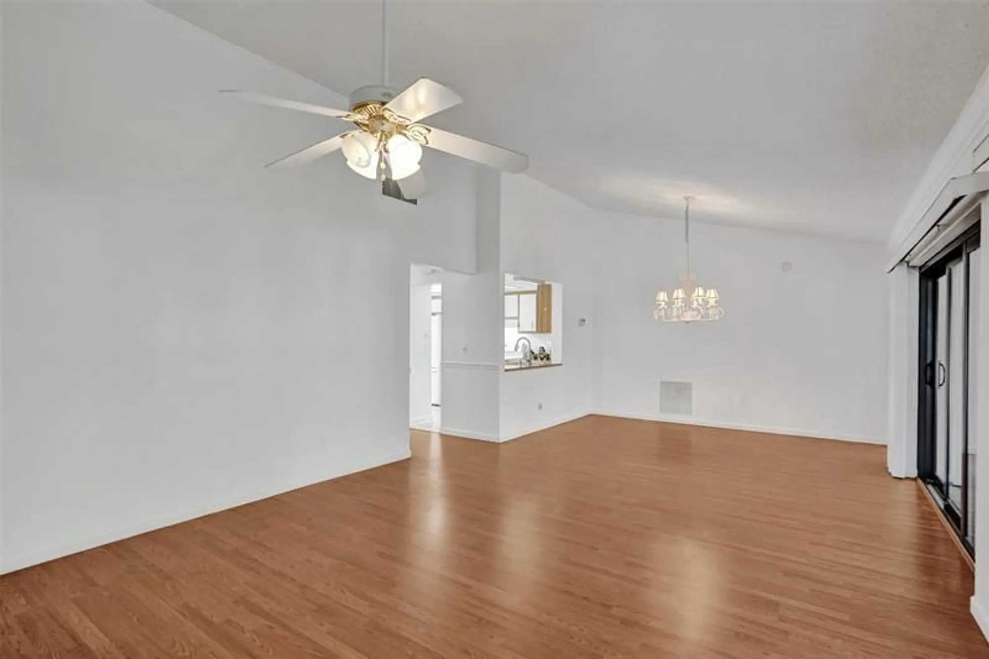 Property Slideshow image 13 of 85 | 2261 sw 15th pl, Deerfield Beach, FL, 33442