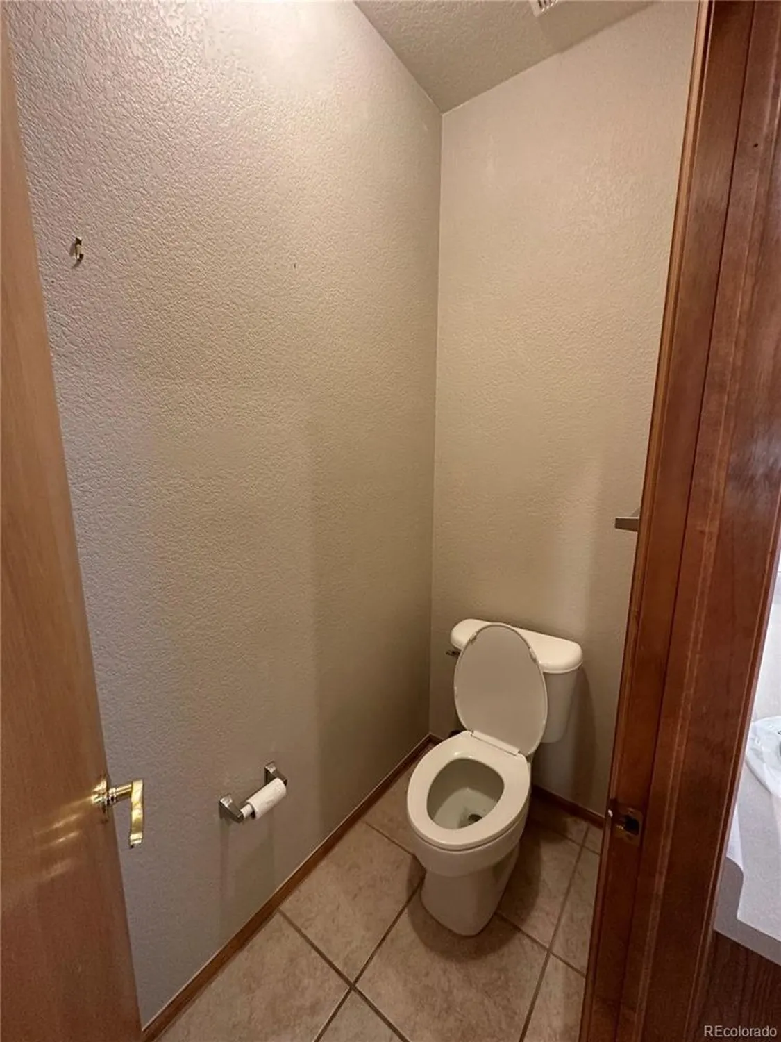 Property Slideshow image 11 of 28 | 22840 e heritage pkwy, Aurora, CO, 80016