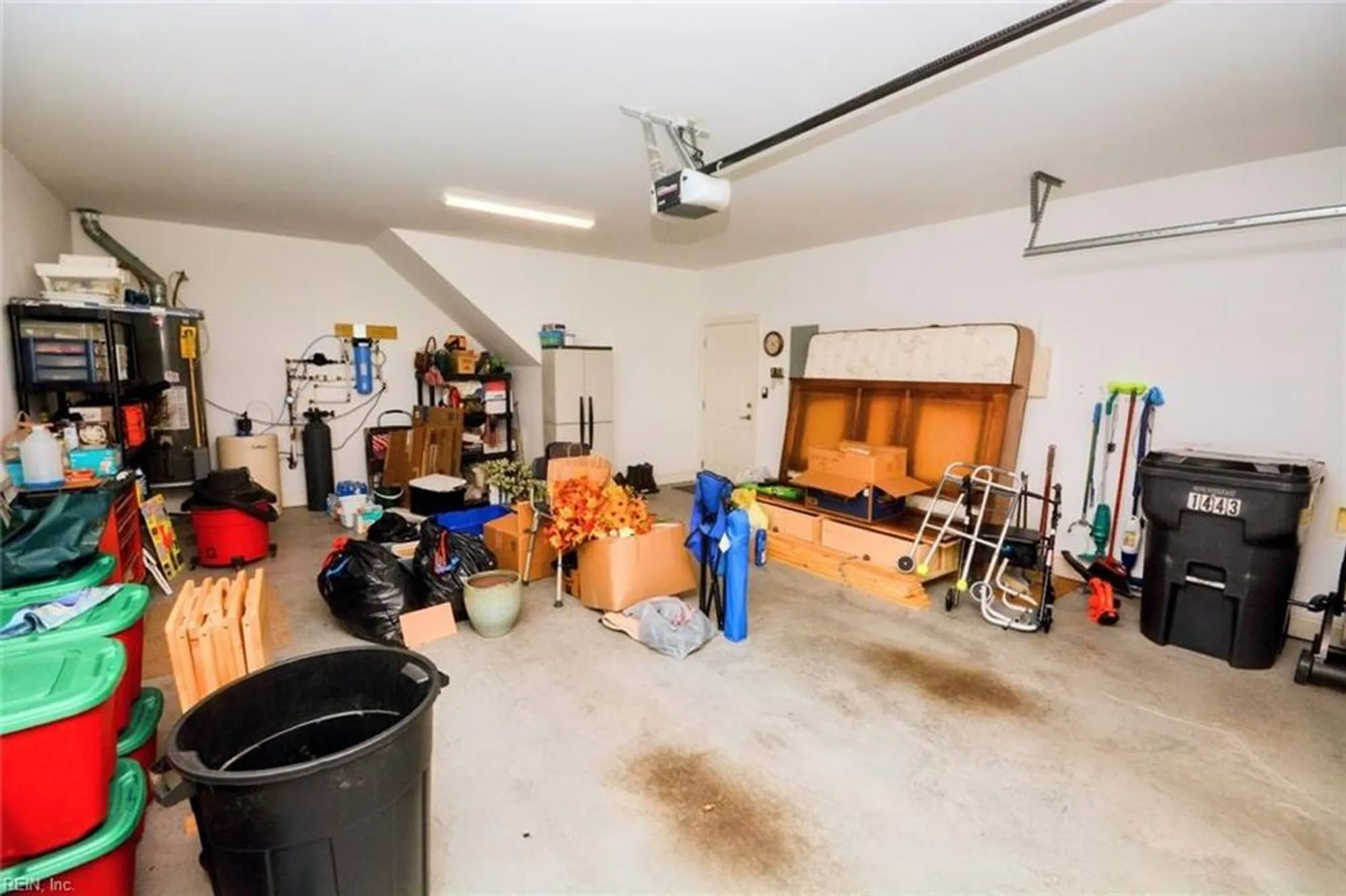 Property Slideshow image 36 of 41 | 1443 thistlewood ln, Chesapeake, VA, 23320