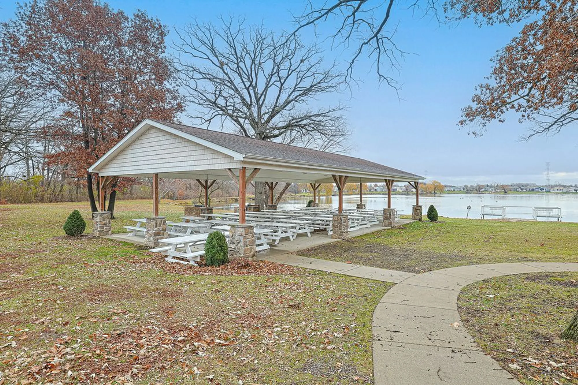 Property Slideshow image 27 of 32 | 3455 steeplechase way, Grayslake, IL, 60030