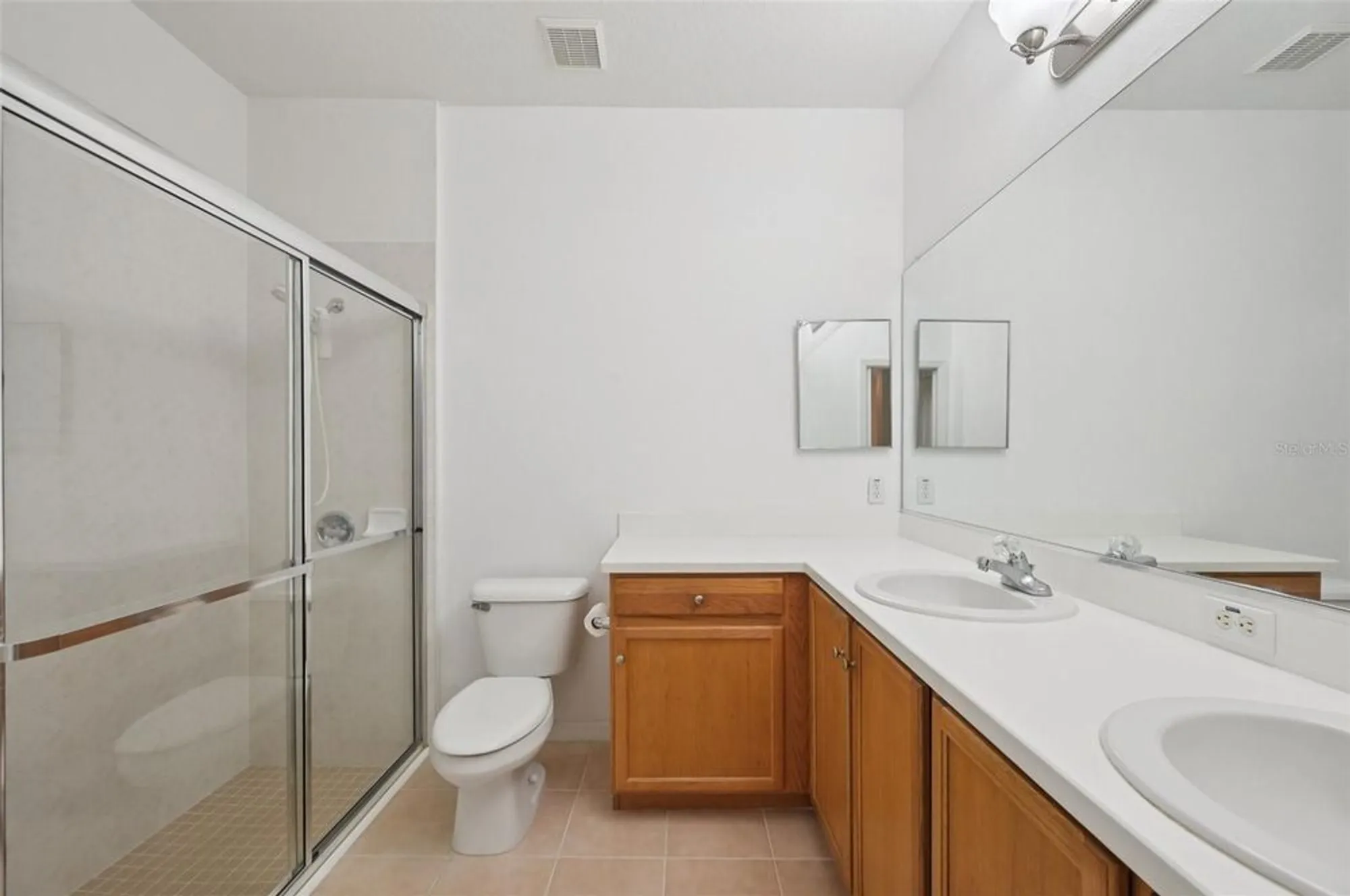 Property Slideshow image 15 of 43 | 2040 sifield greens way # 24, Sun City Center, FL, 33573