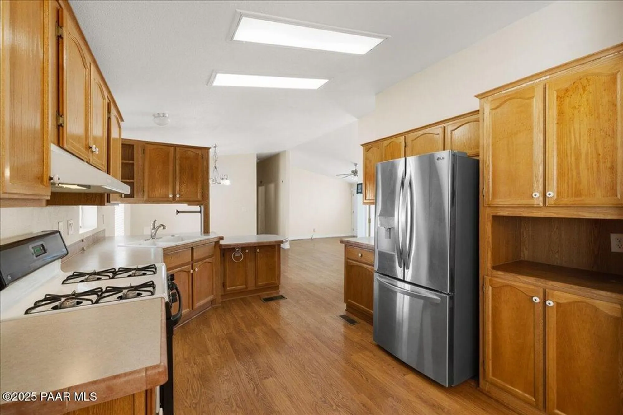 Property Slideshow image 5 of 28 | 649 n vermilion dr, Dewey-Humboldt, AZ, 86327