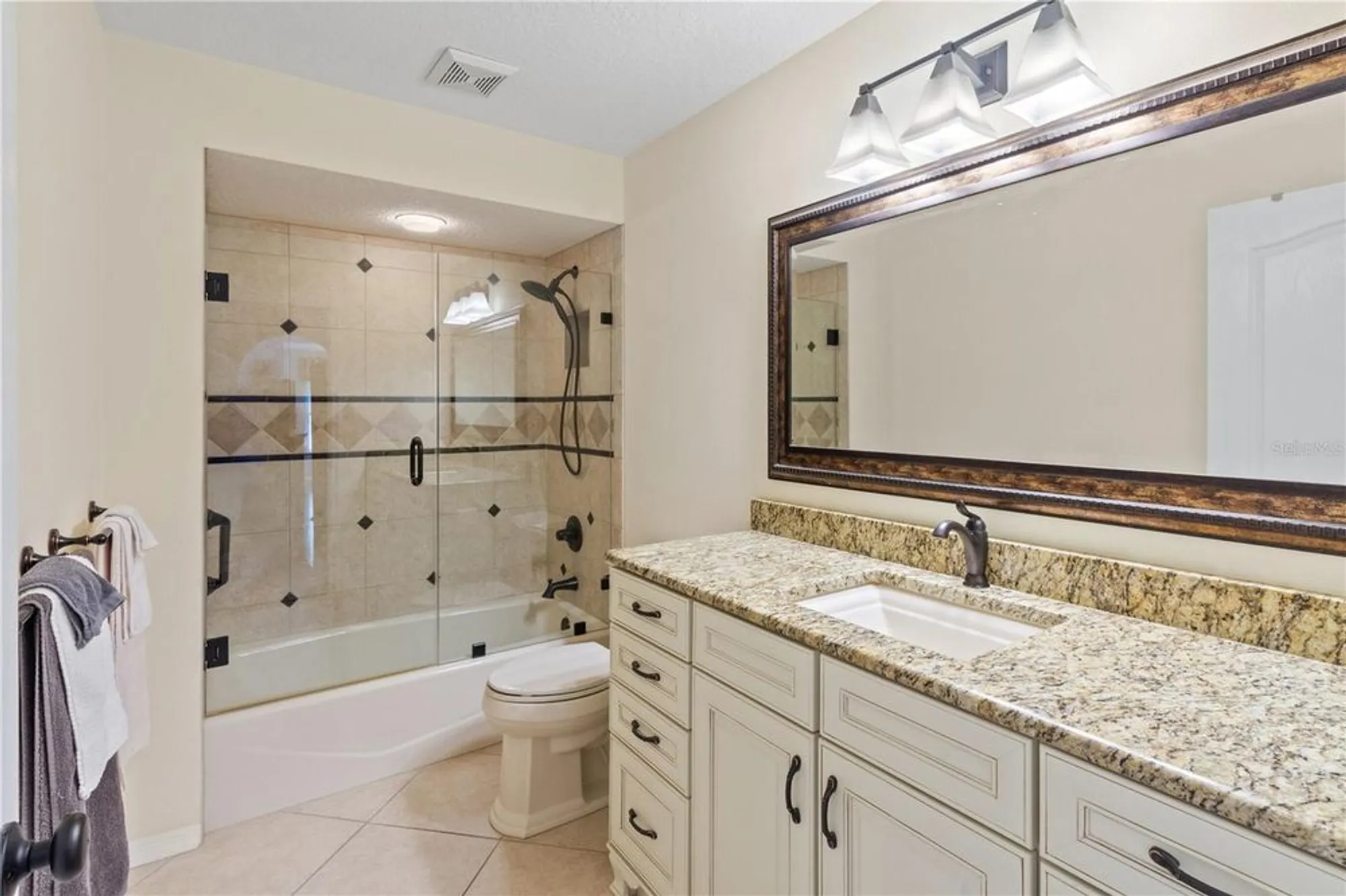 Property Slideshow image 16 of 41 | 580 teesdale dr, Haines City, FL, 33844