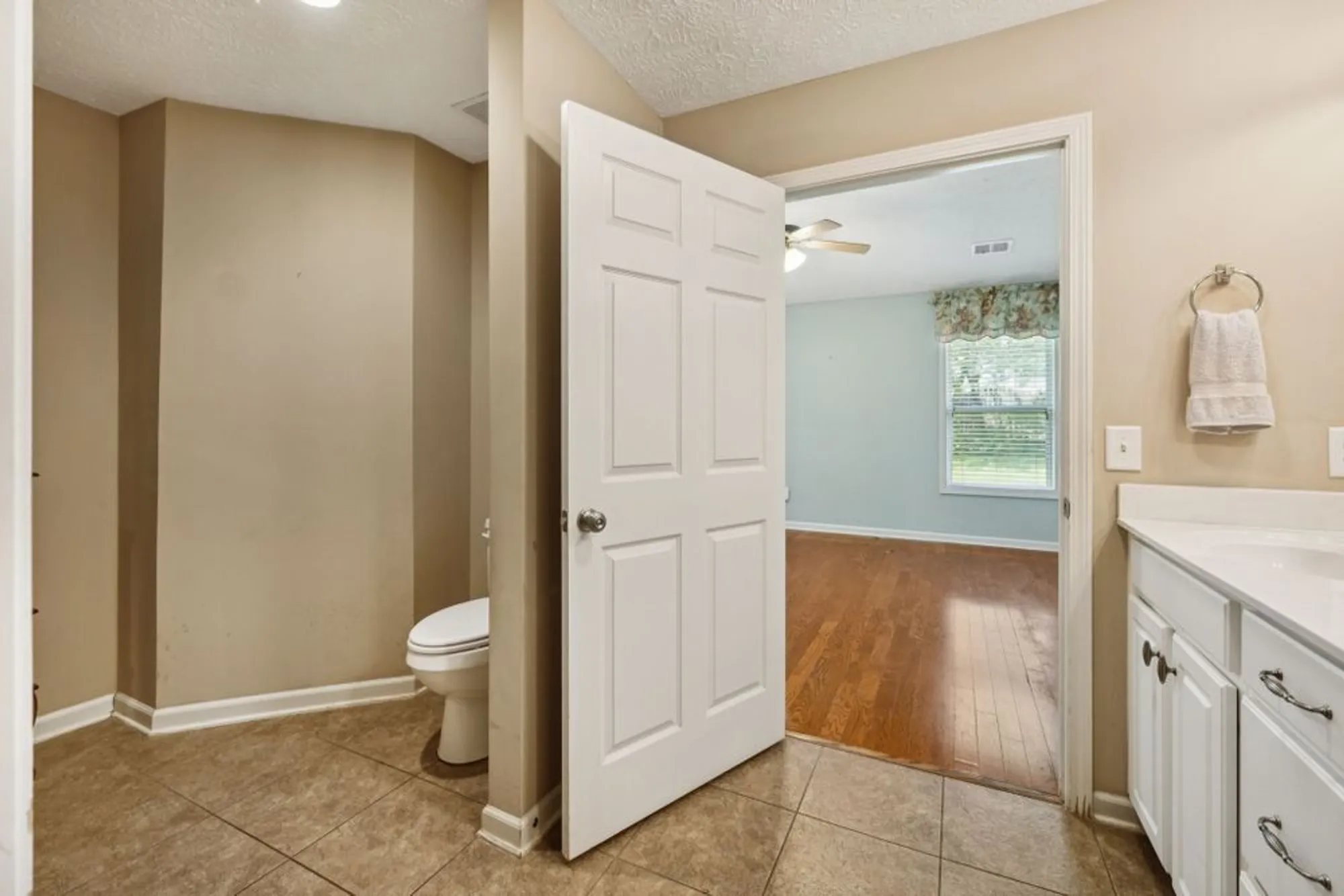 Property Slideshow image 37 of 47 | 145 plymouth dr, Lebanon, TN, 37087
